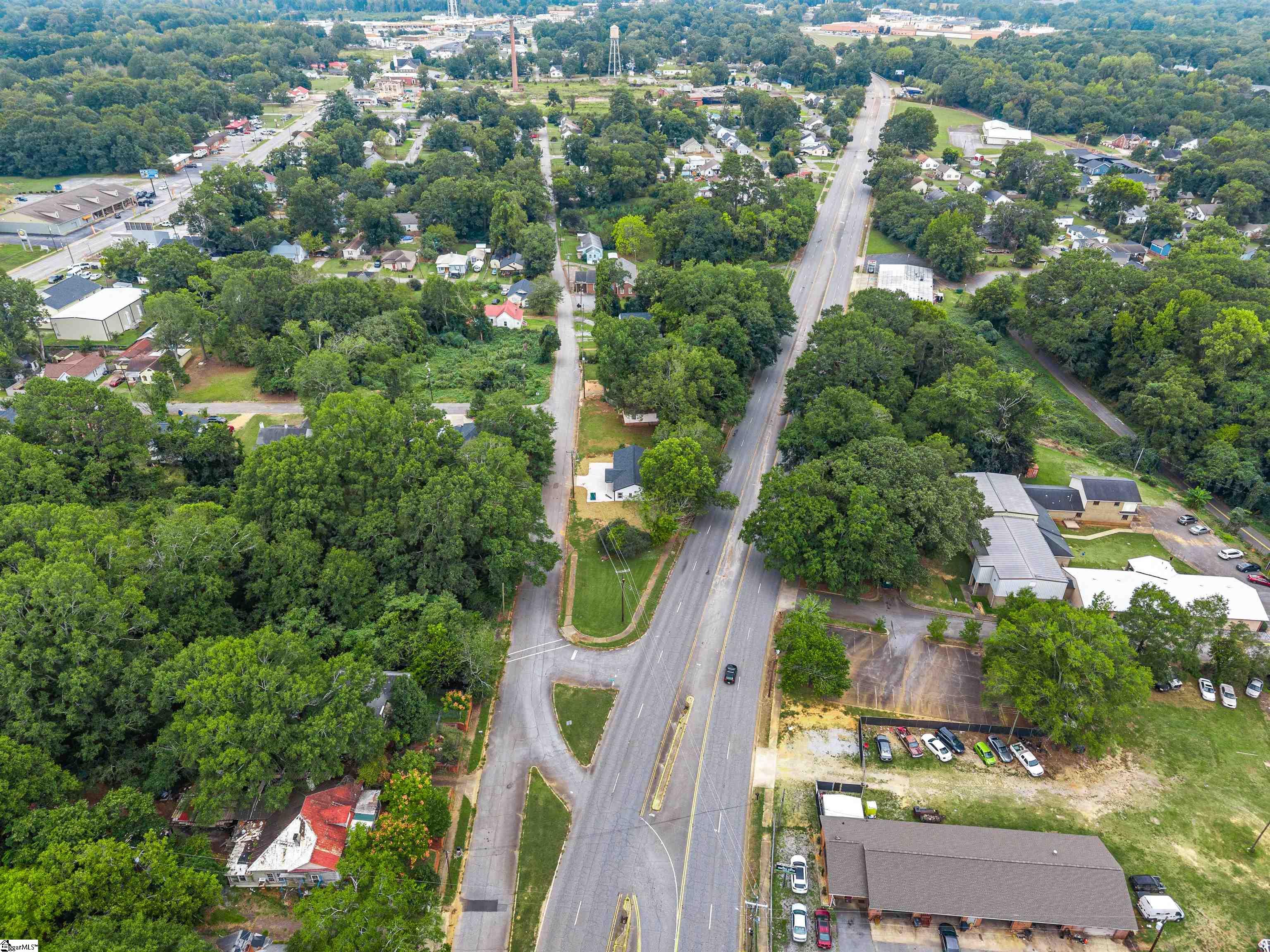 1606 S Murray Avenue Extension Anderson, SC 29624