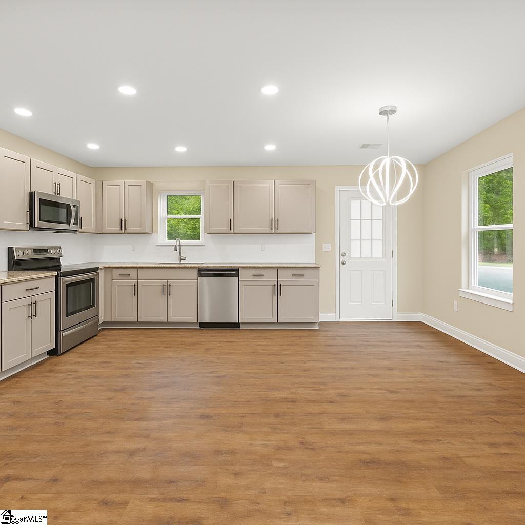1606 S Murray Avenue Extension Anderson, SC 29624