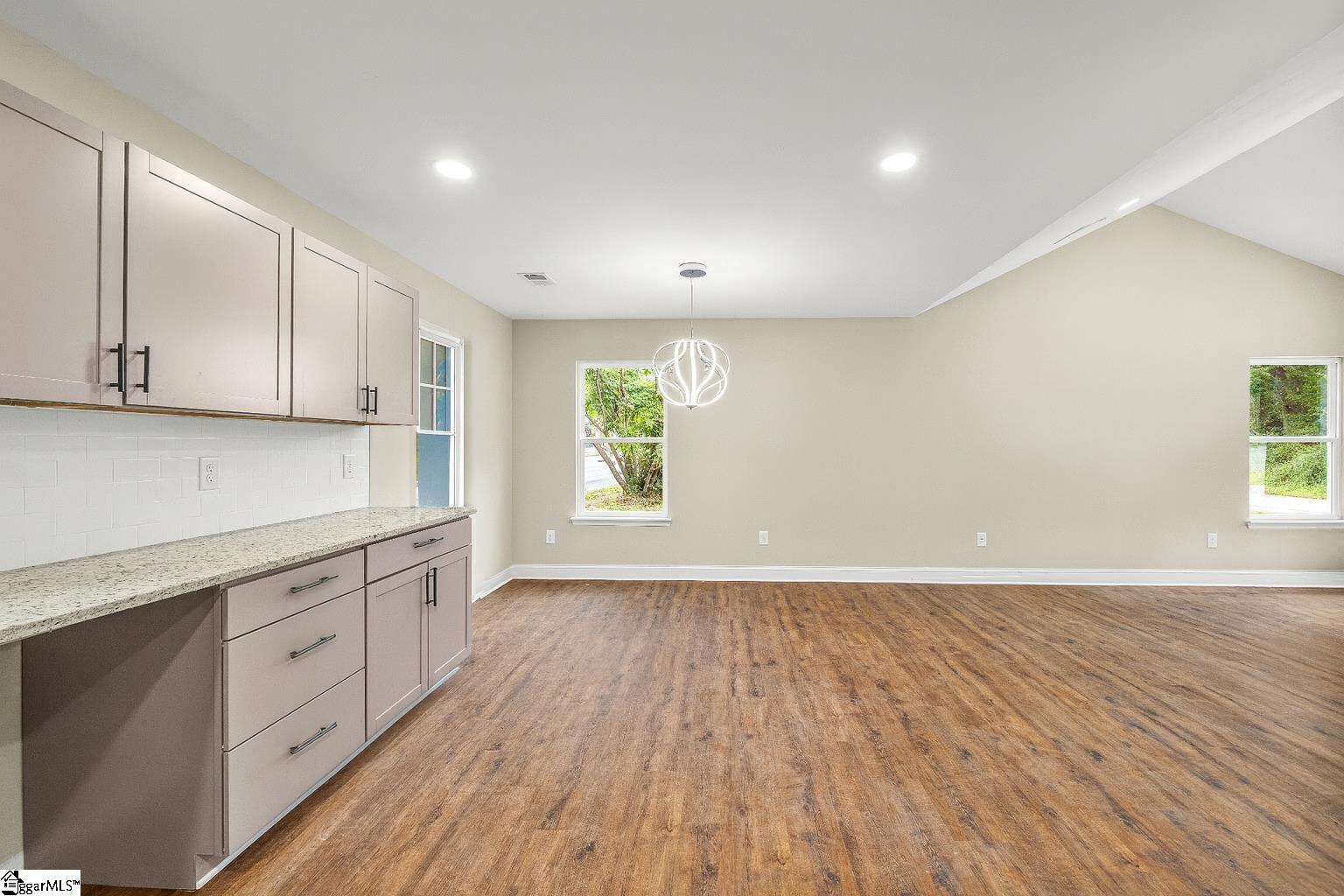 1606 S Murray Avenue Extension Anderson, SC 29624