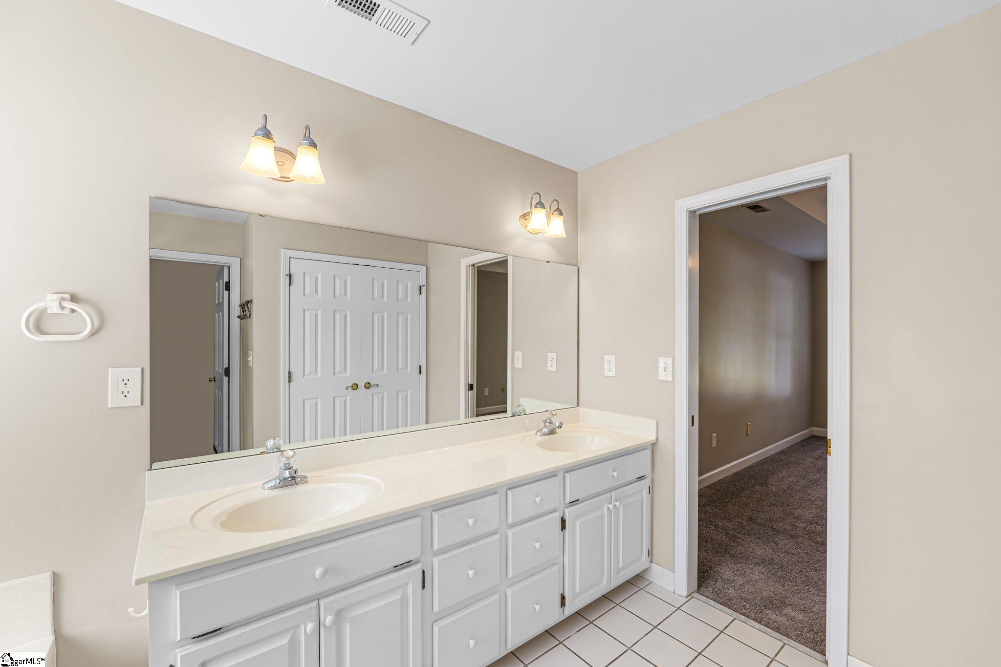 109 Deer Spring Lane Simpsonville, SC 29680