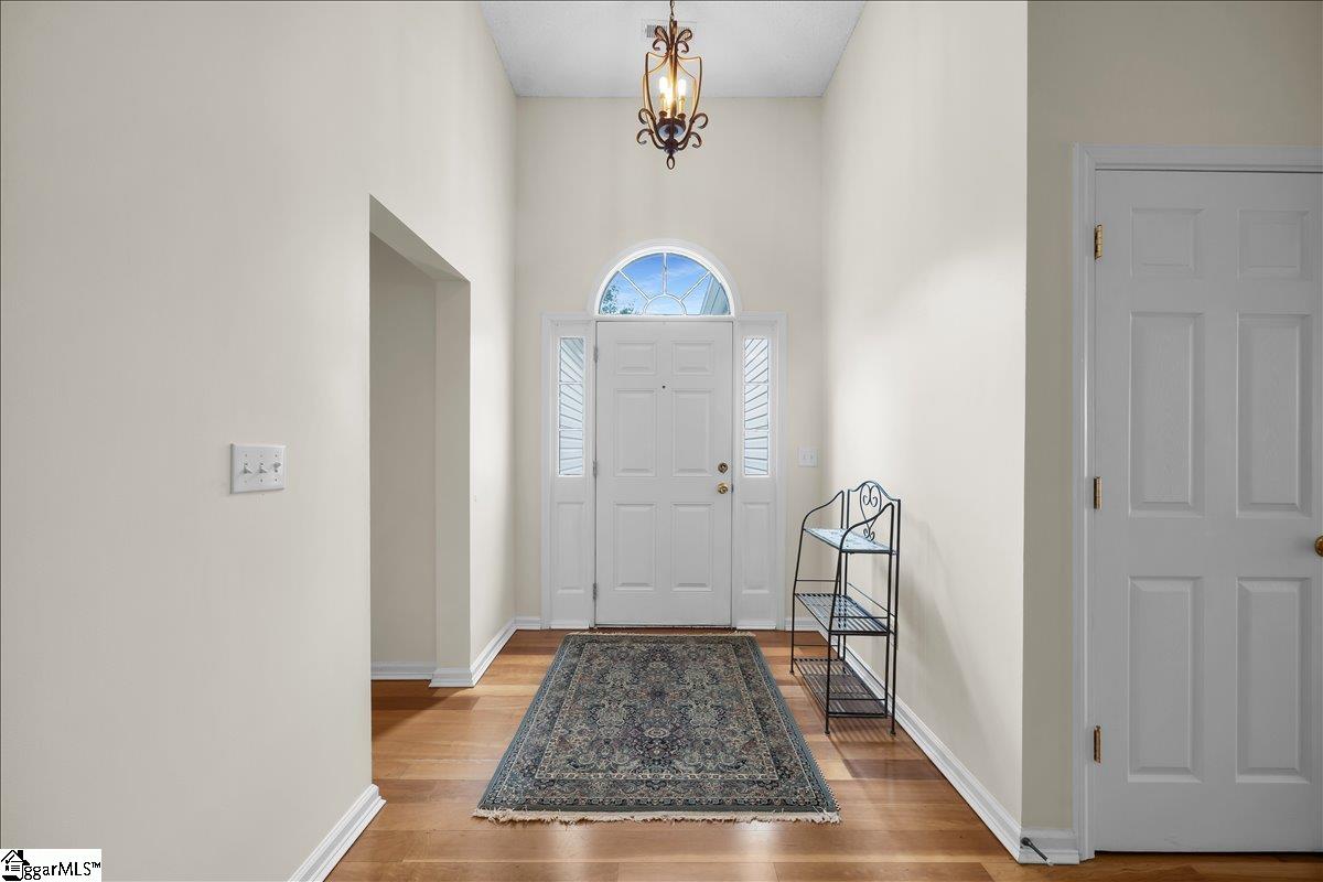 17 Smokehouse Drive Simpsonville, SC 29681