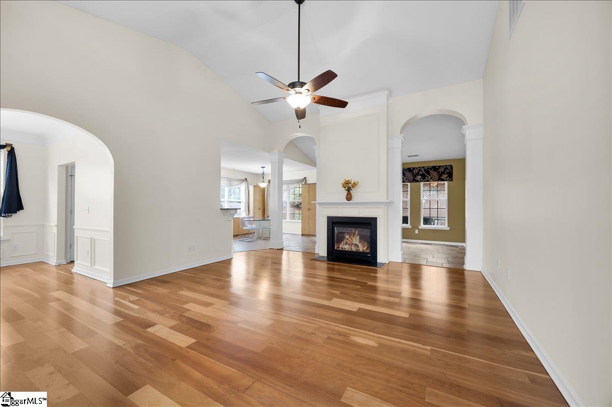 17 Smokehouse Drive Simpsonville, SC 29681