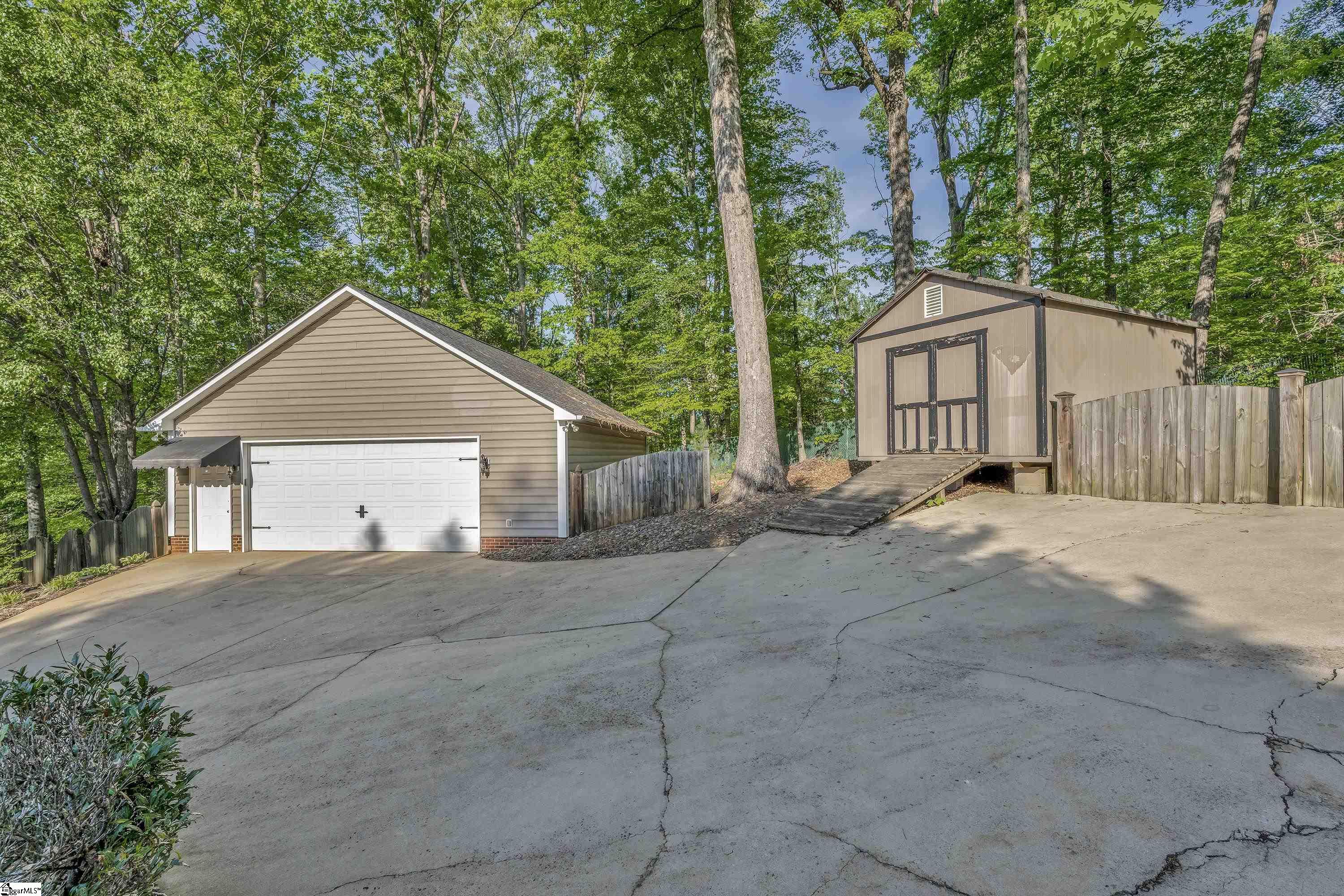 471 Sandalwood Drive Easley, SC 29640