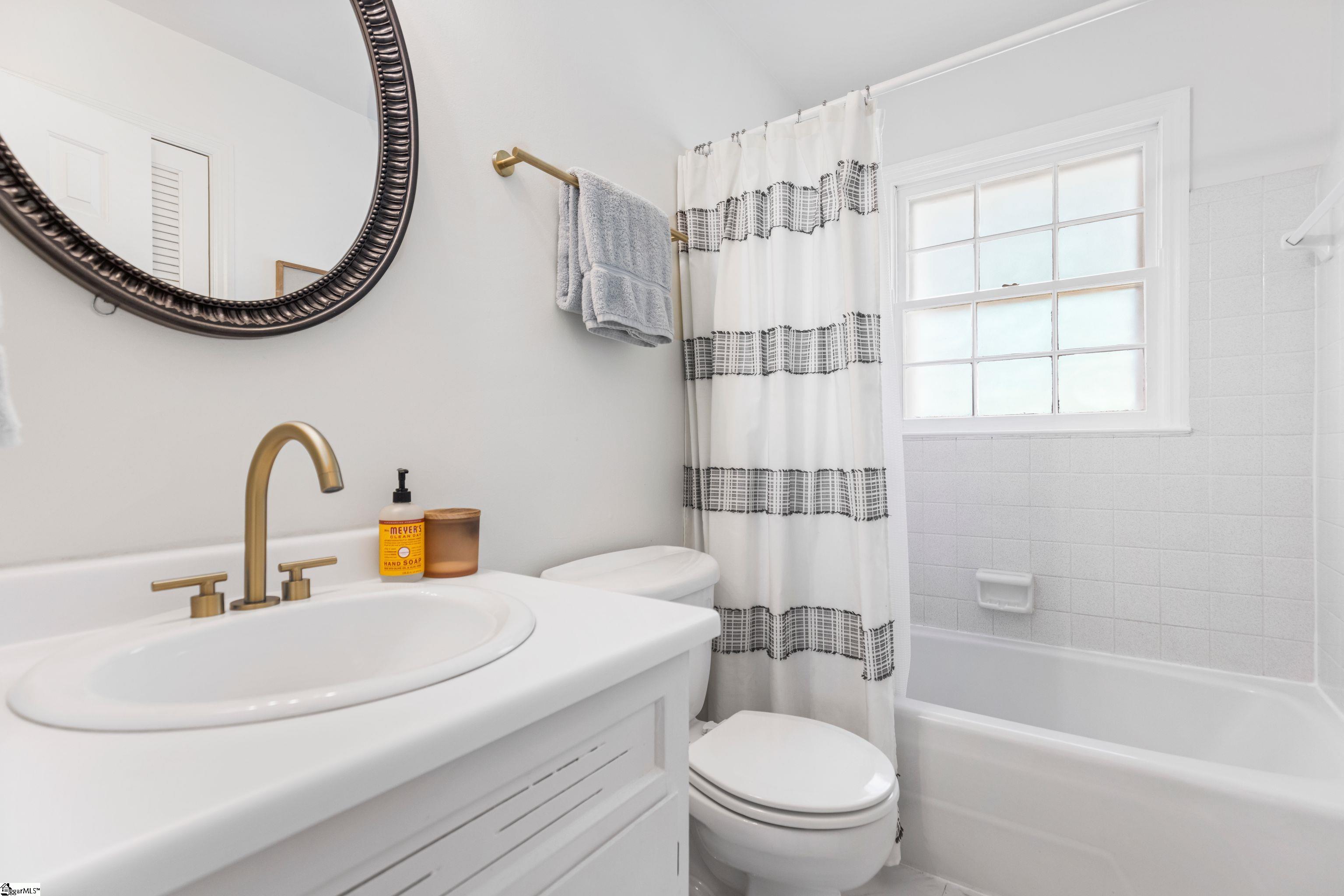 3 Embry Street Taylors, SC 29687