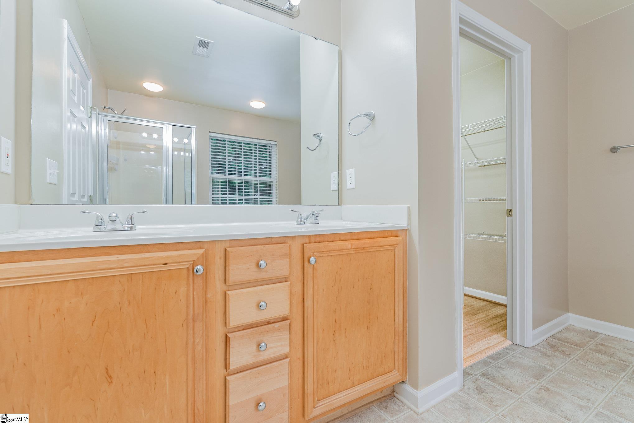 323 Majesty Court Greenville, SC 29615