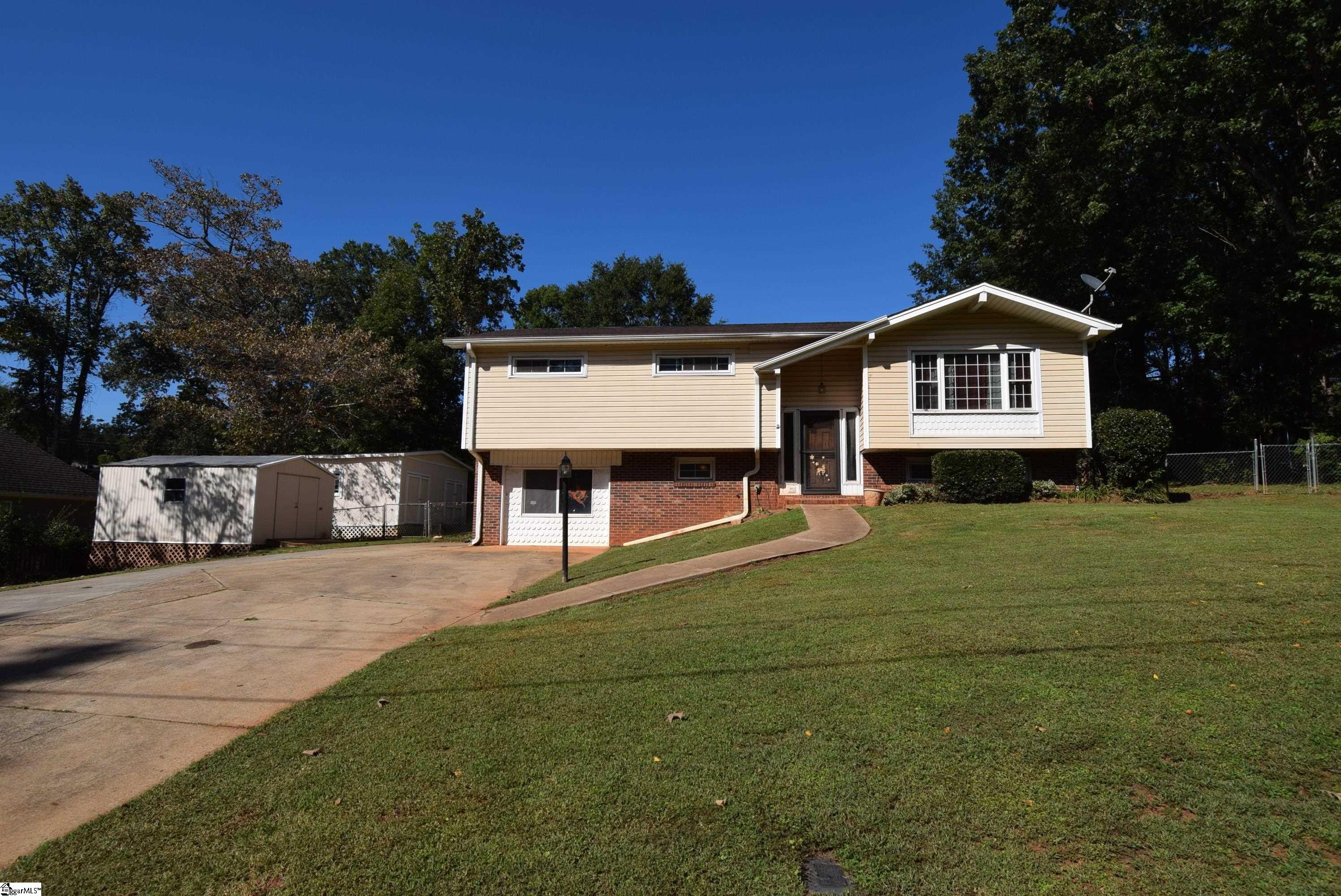 110 Meadow Drive Seneca, SC 29678