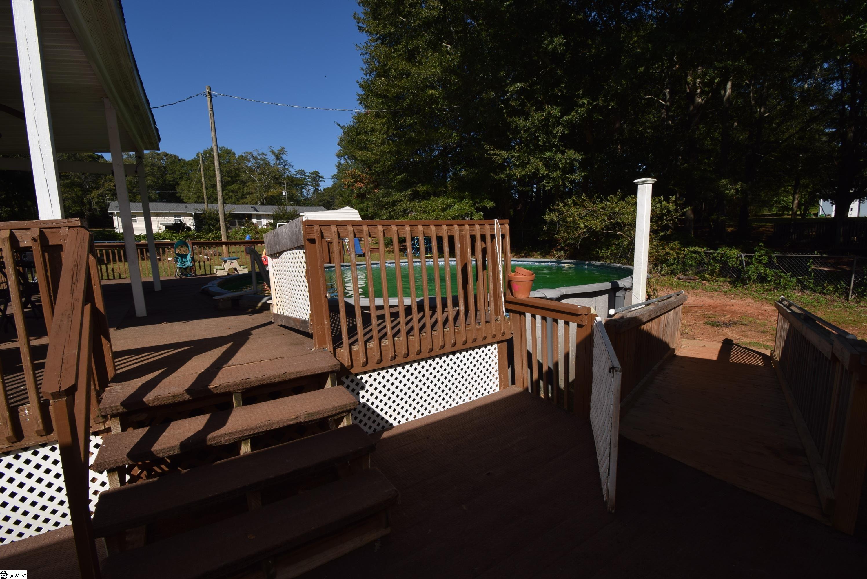110 Meadow Drive Seneca, SC 29678