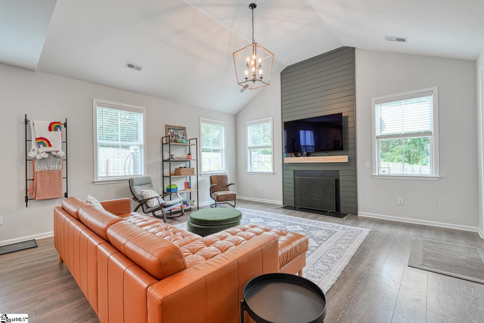 867 Orchard Valley Lane Boiling Springs, SC 29316