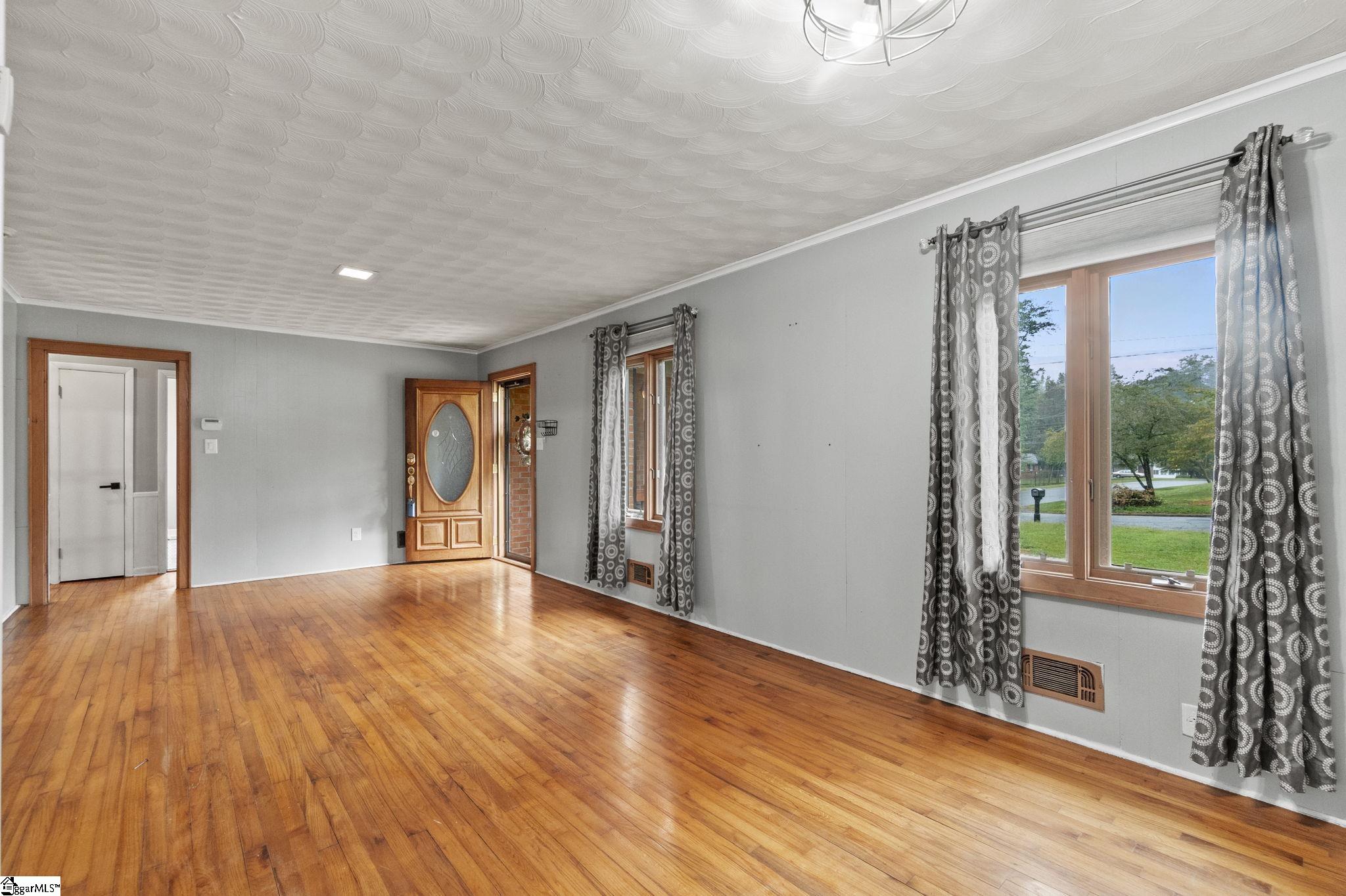 133 Anita Drive Spartanburg, SC 29302
