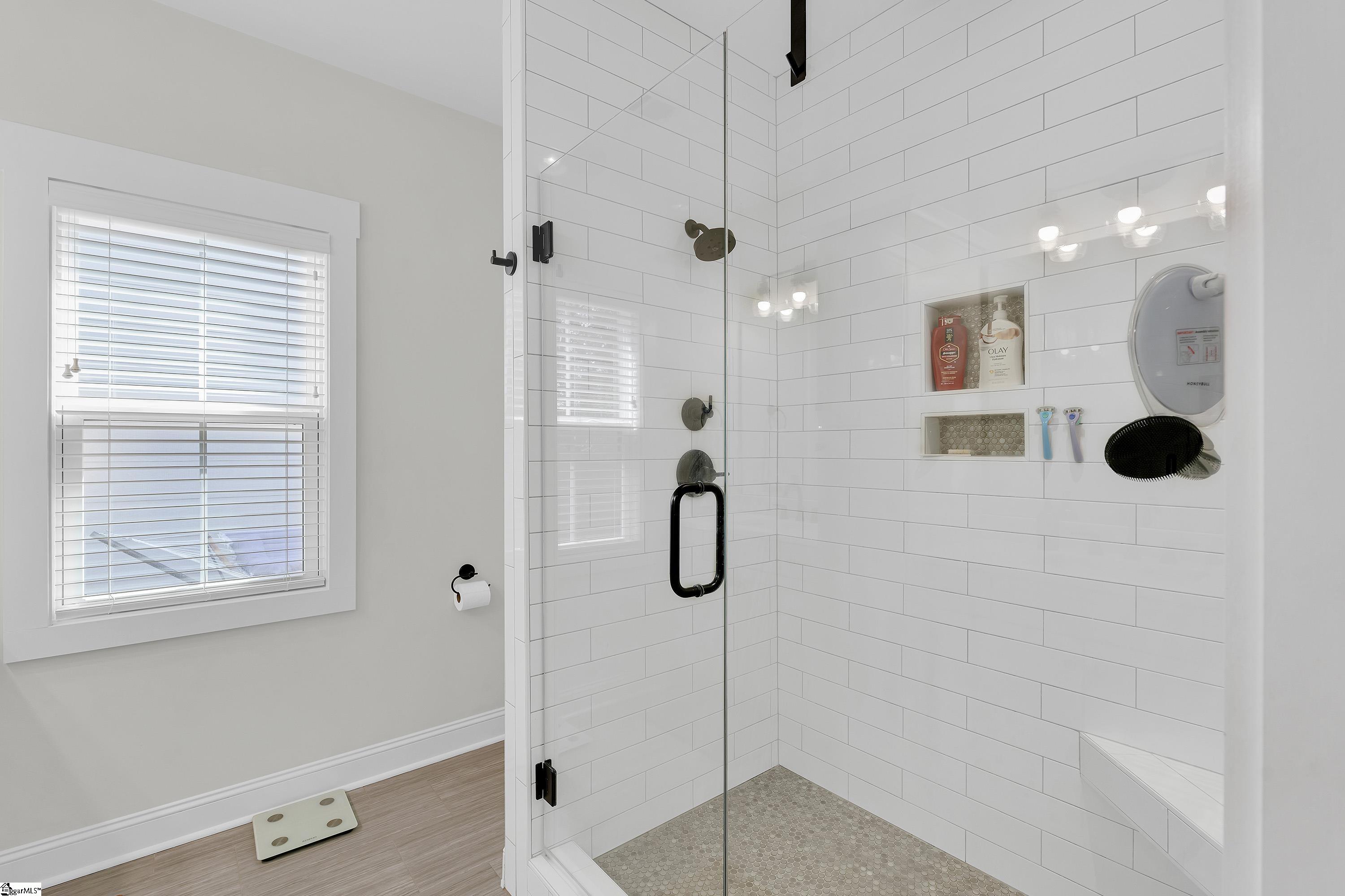 16 Ridge Knoll Circle Greenville, SC 29607