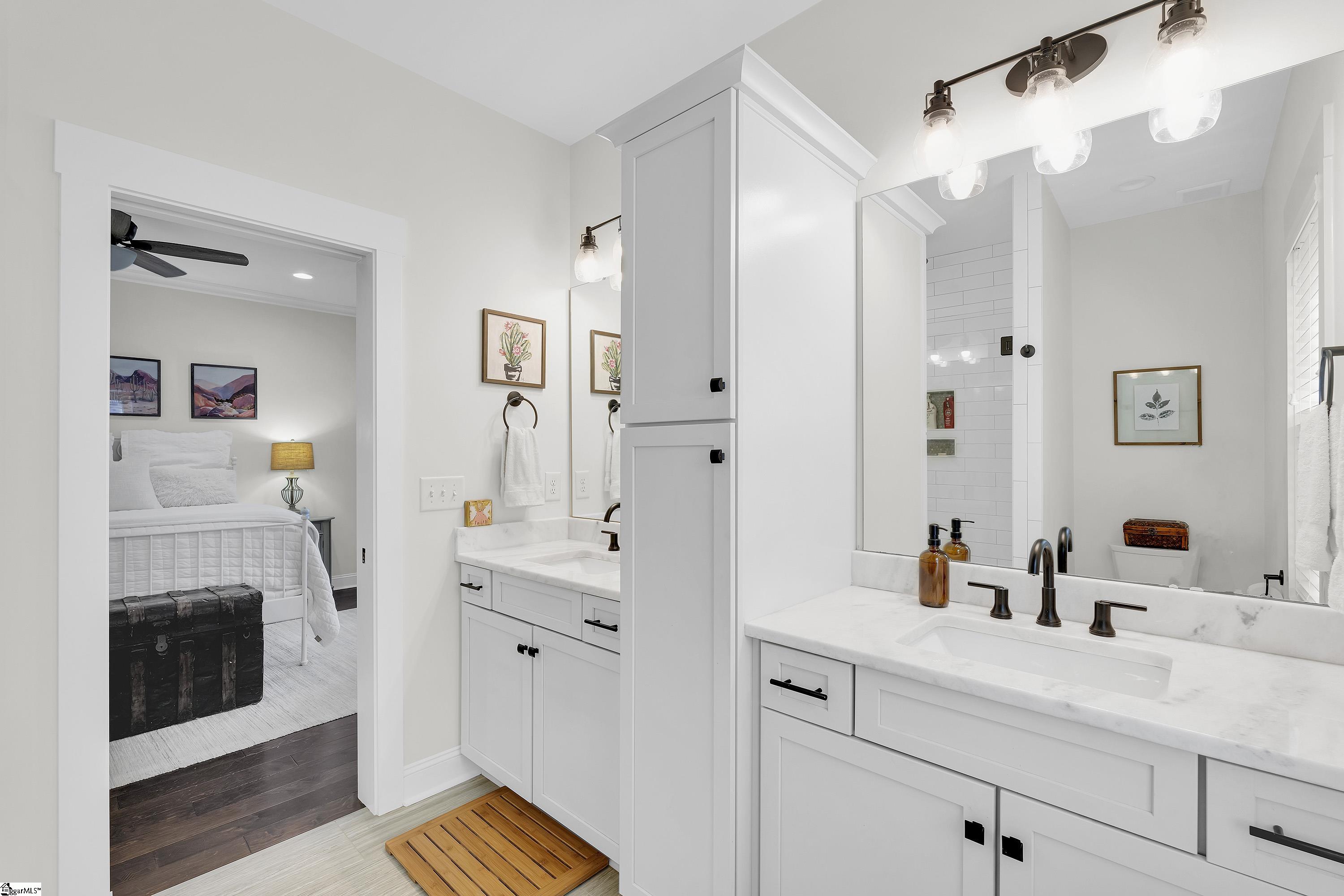 16 Ridge Knoll Circle Greenville, SC 29607