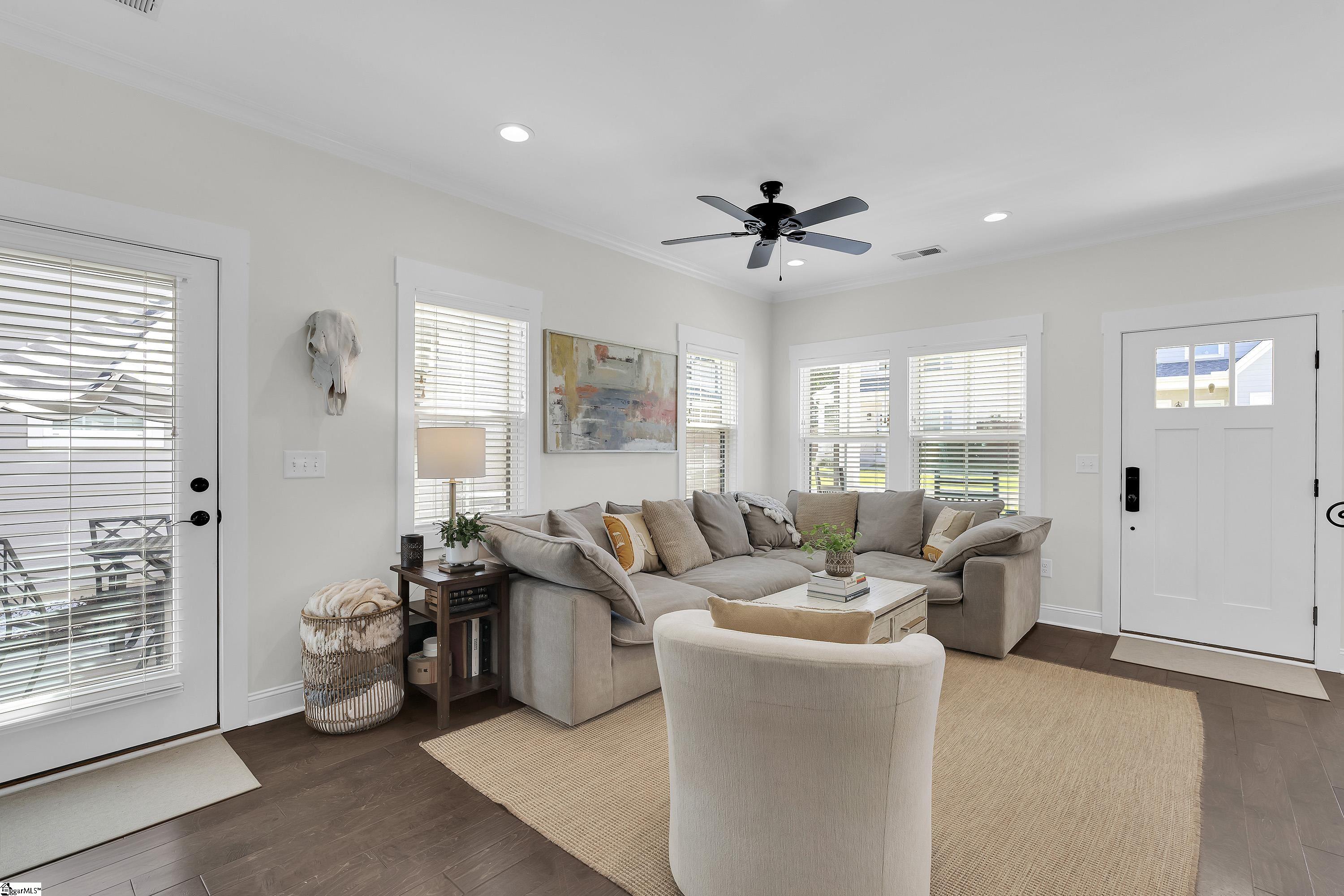 16 Ridge Knoll Circle Greenville, SC 29607