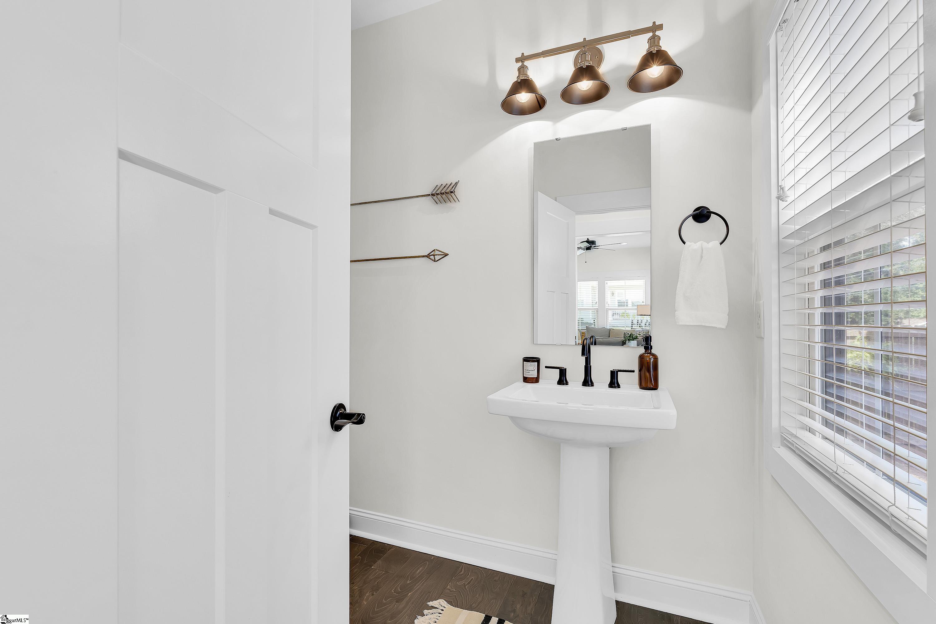16 Ridge Knoll Circle Greenville, SC 29607
