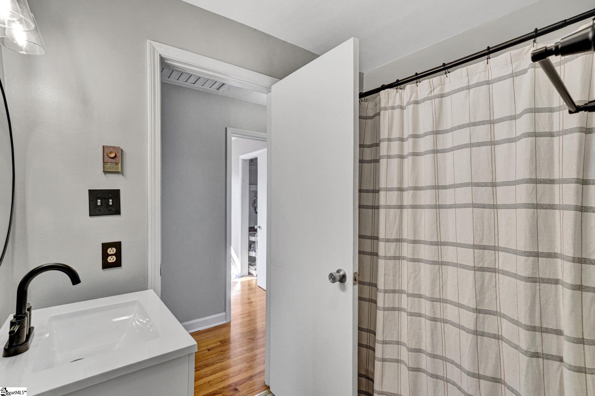 3038 Elmhurst Drive Boiling Springs, SC 29316