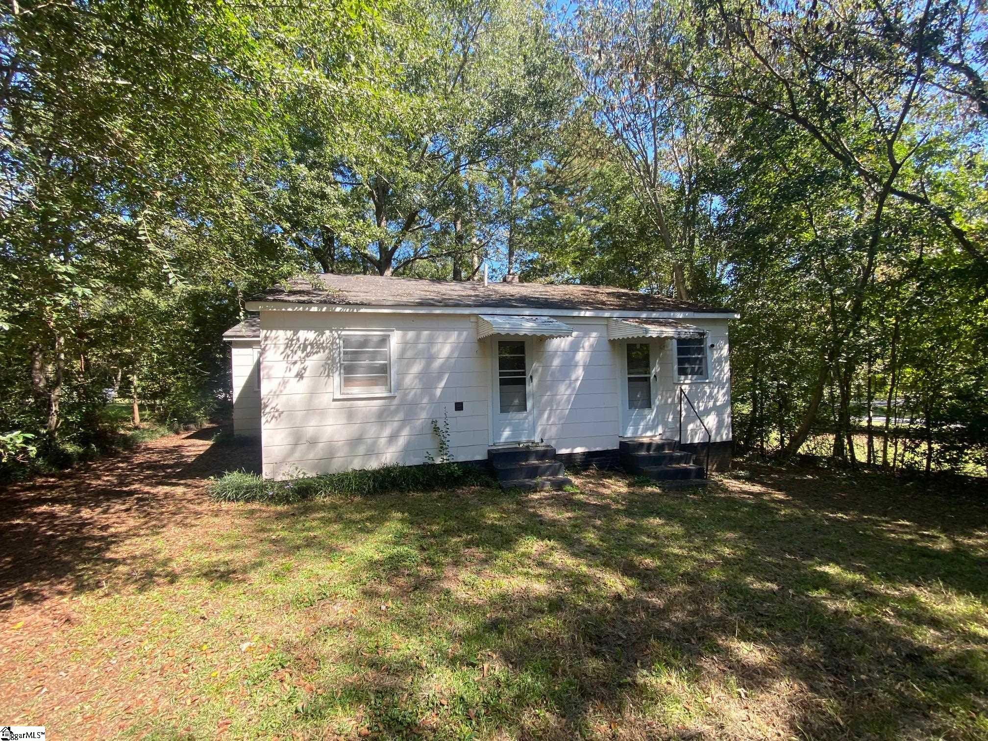303 Southview Drive Laurens, SC 29360