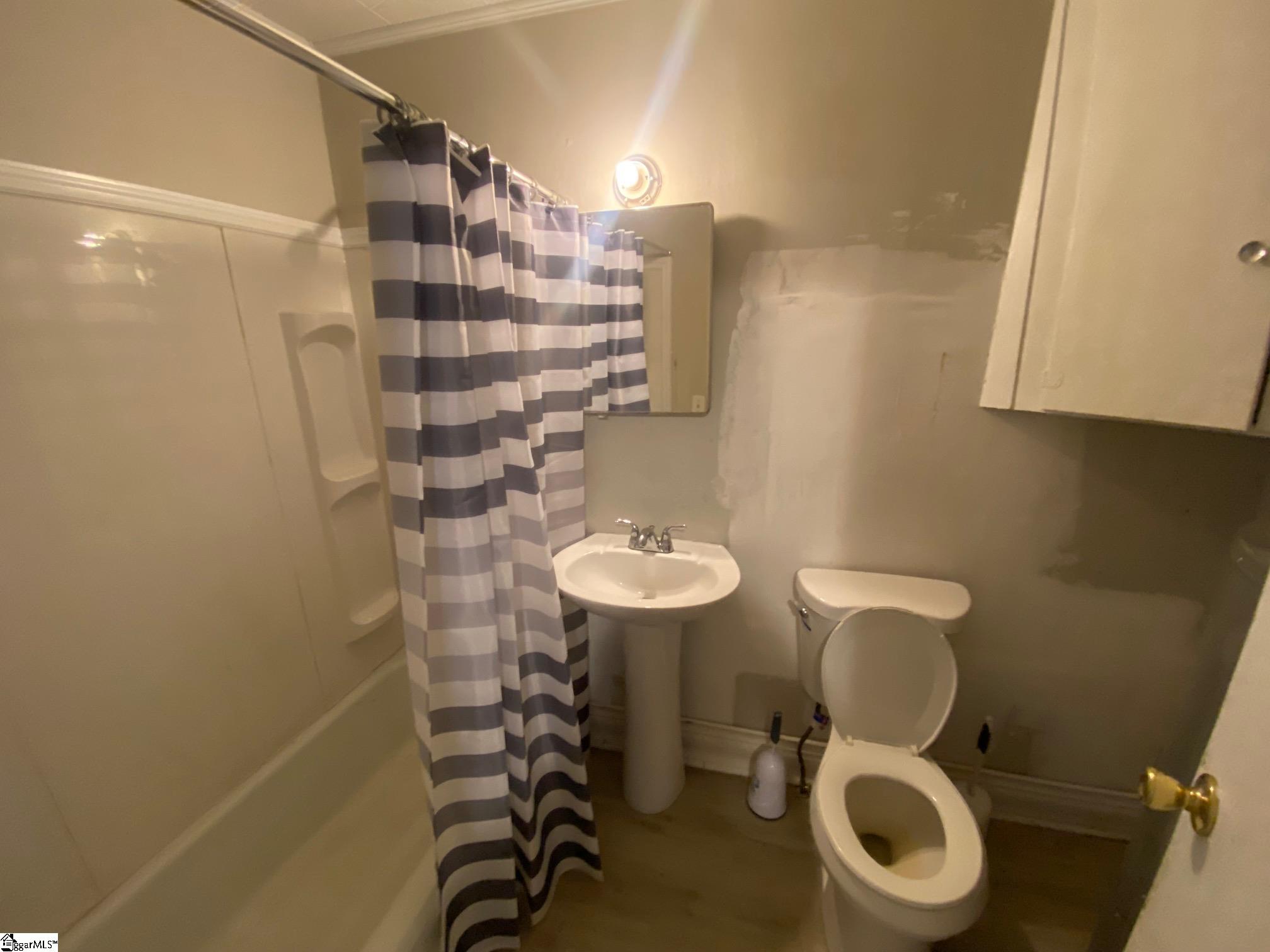 303 Southview Drive Laurens, SC 29360