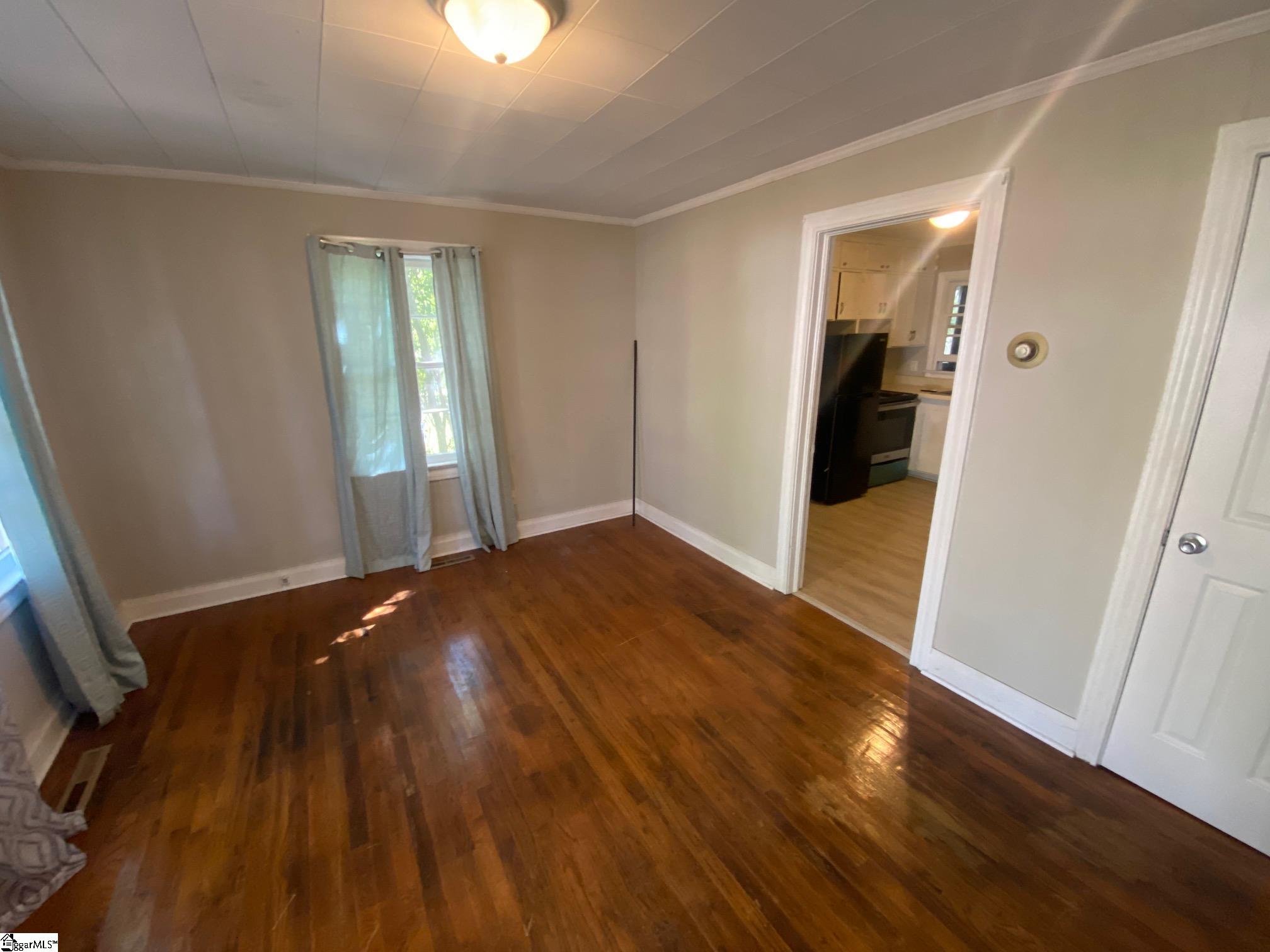 303 Southview Drive Laurens, SC 29360