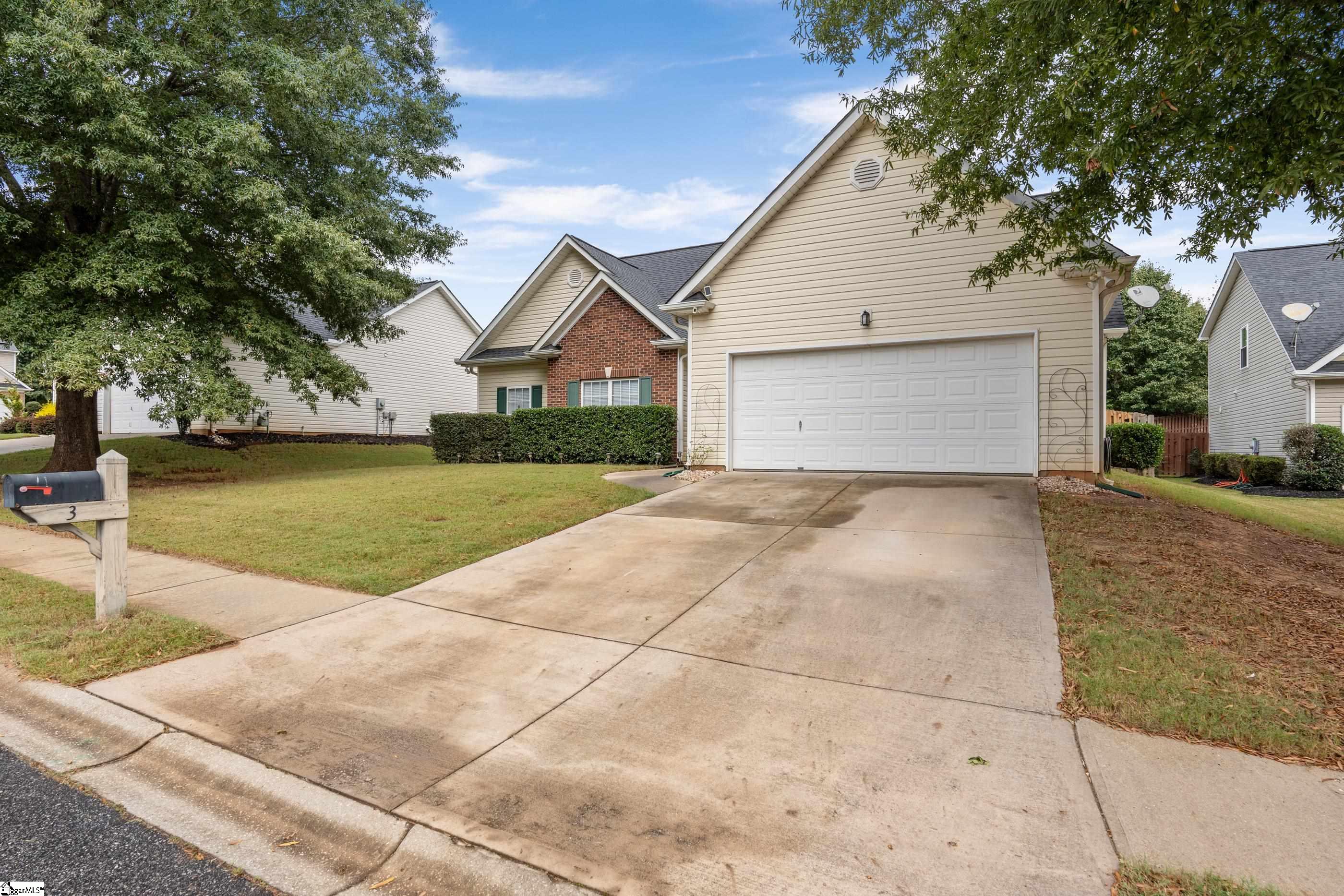3 Frostweed Court Simpsonville, SC 29680