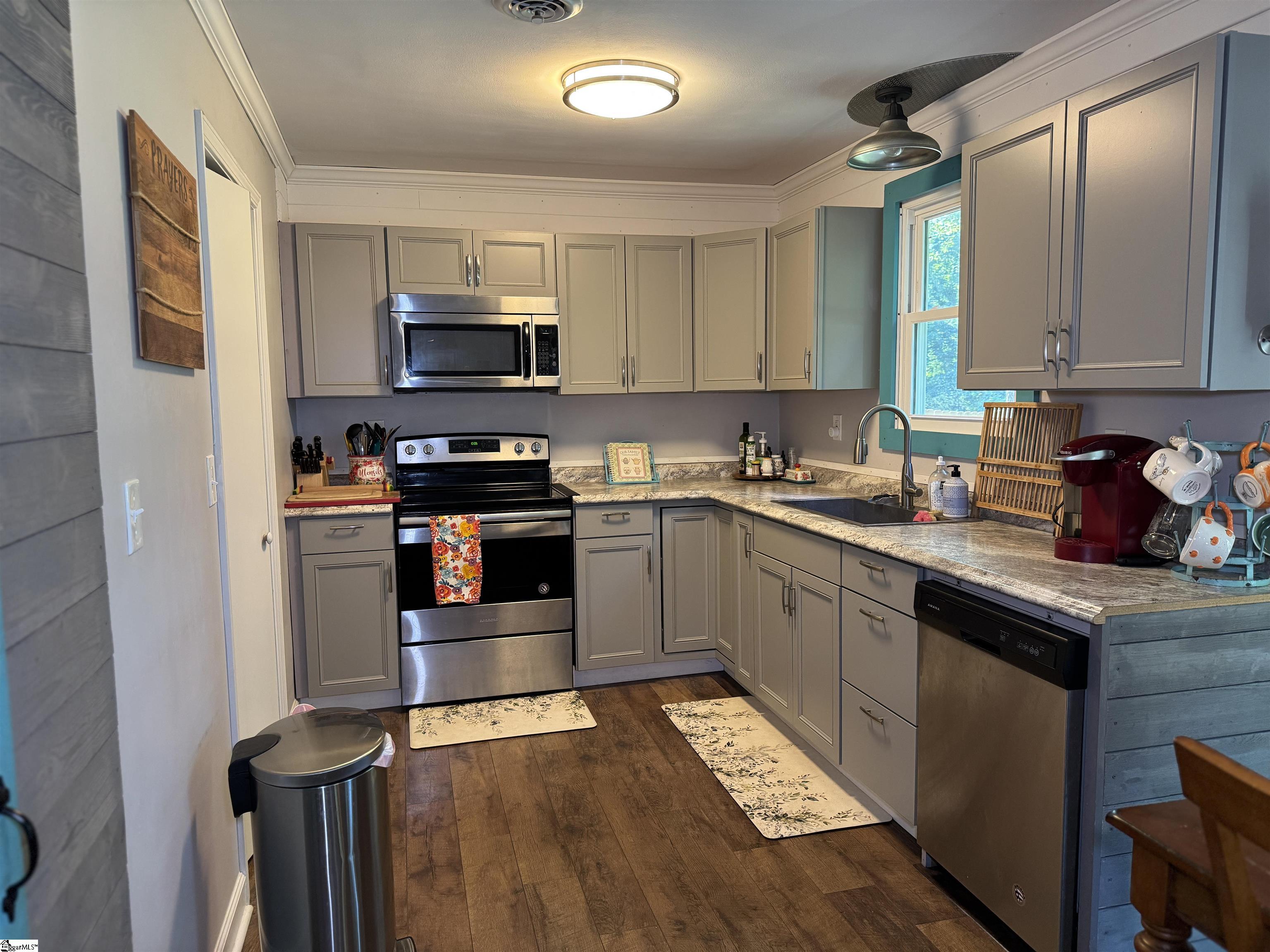242 Redwood Drive Easley, SC 29642