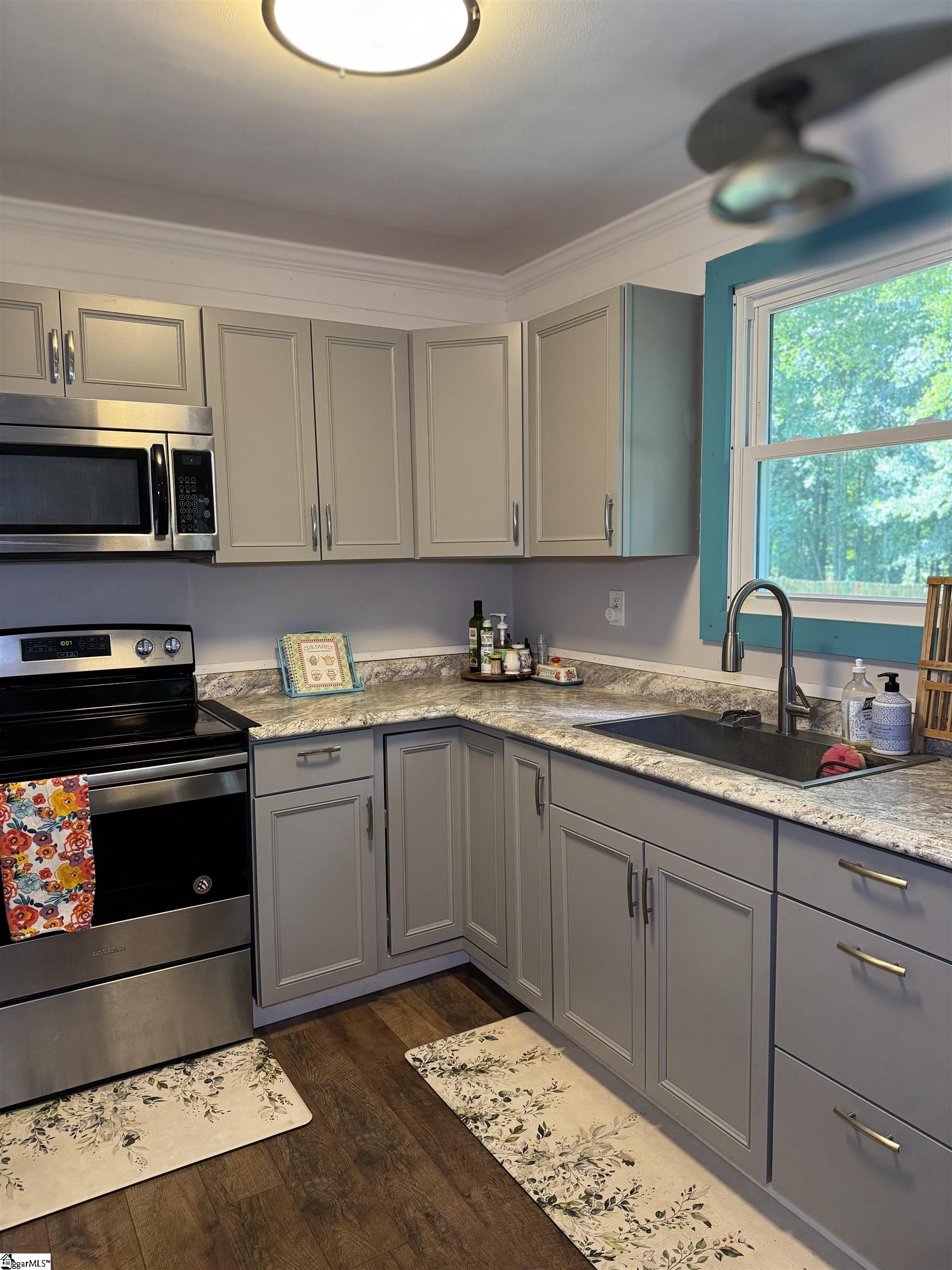 242 Redwood Drive Easley, SC 29642
