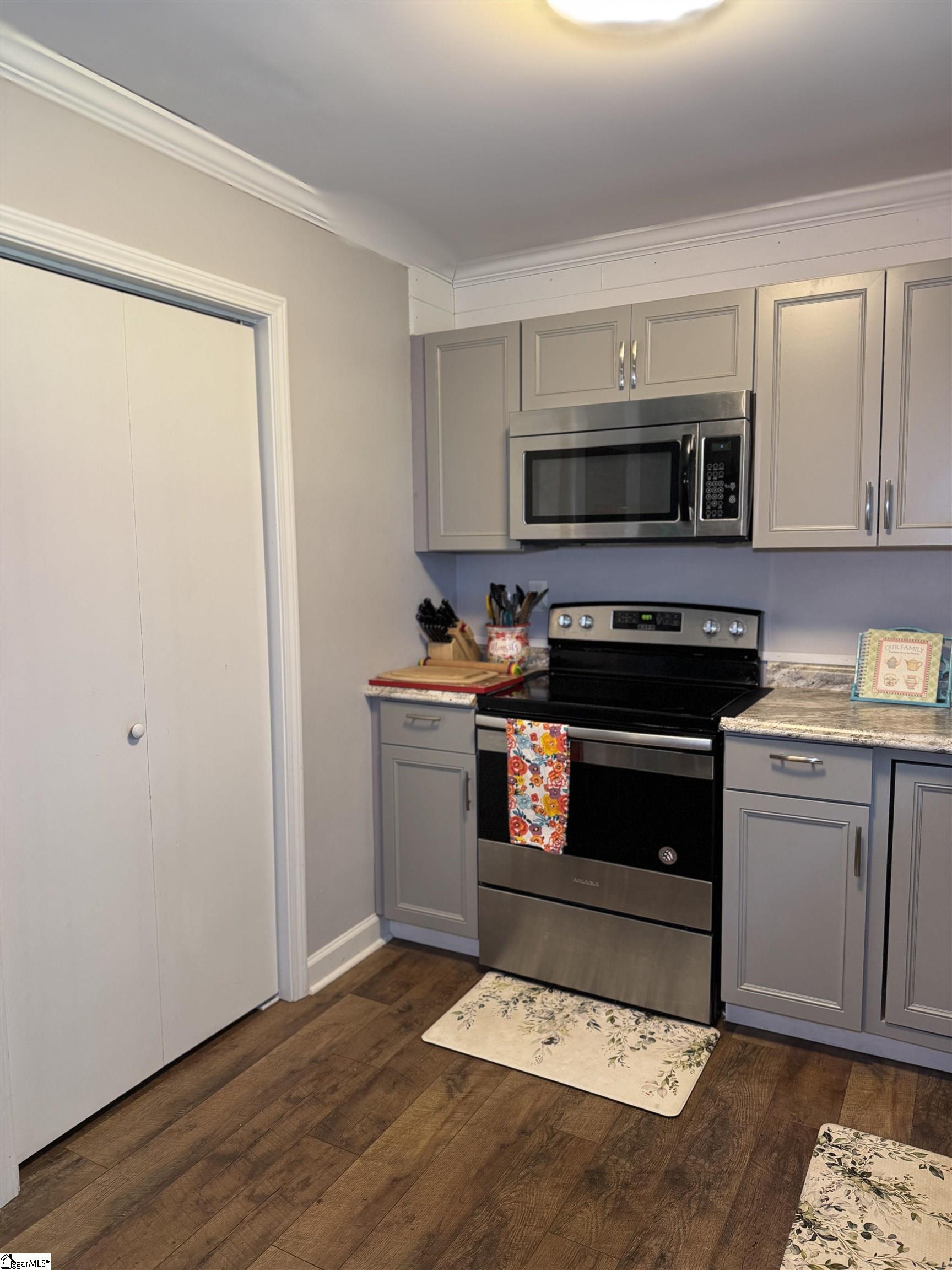 242 Redwood Drive Easley, SC 29642