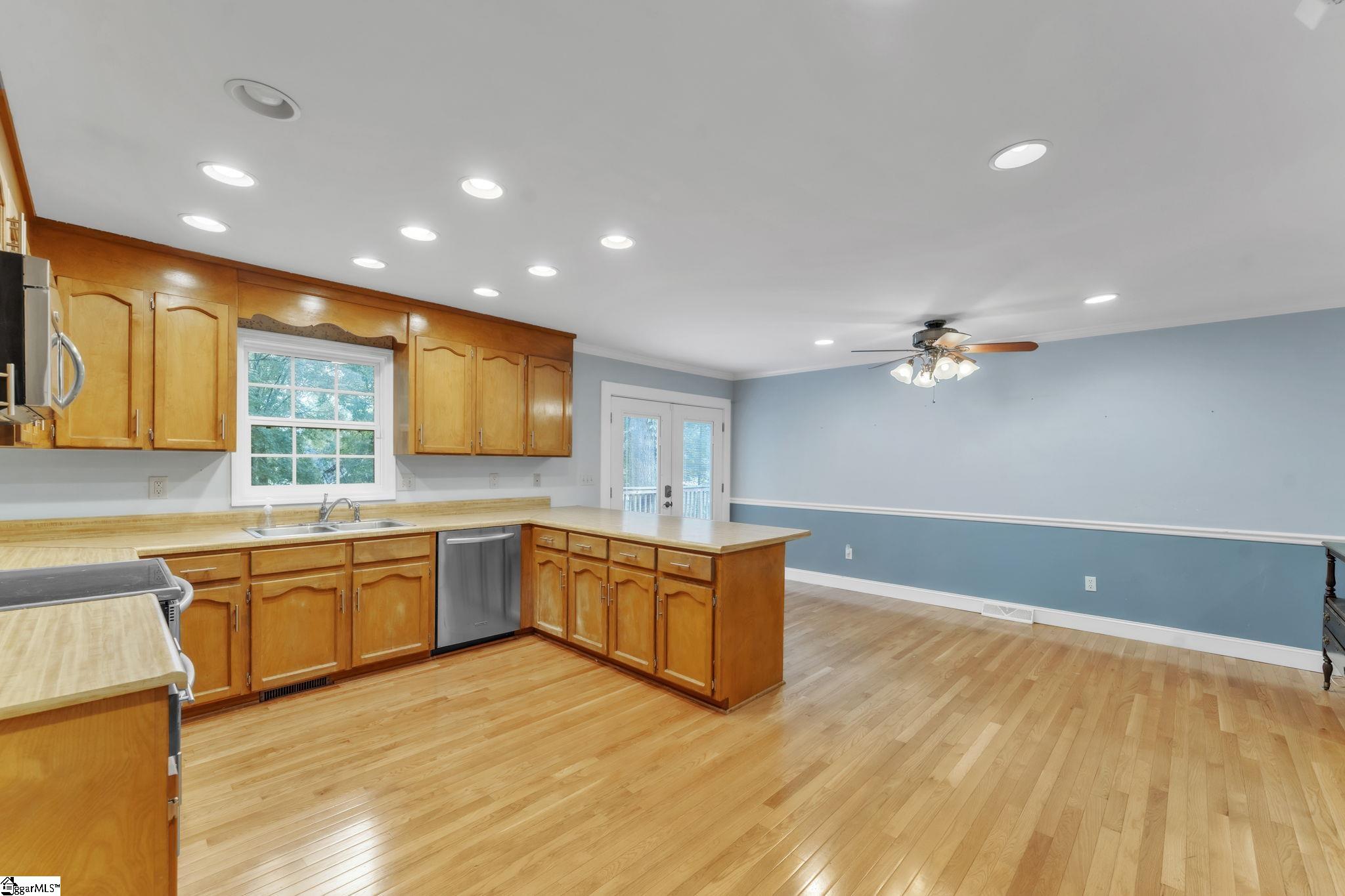 1 Moultrie Drive Taylors, SC 29687
