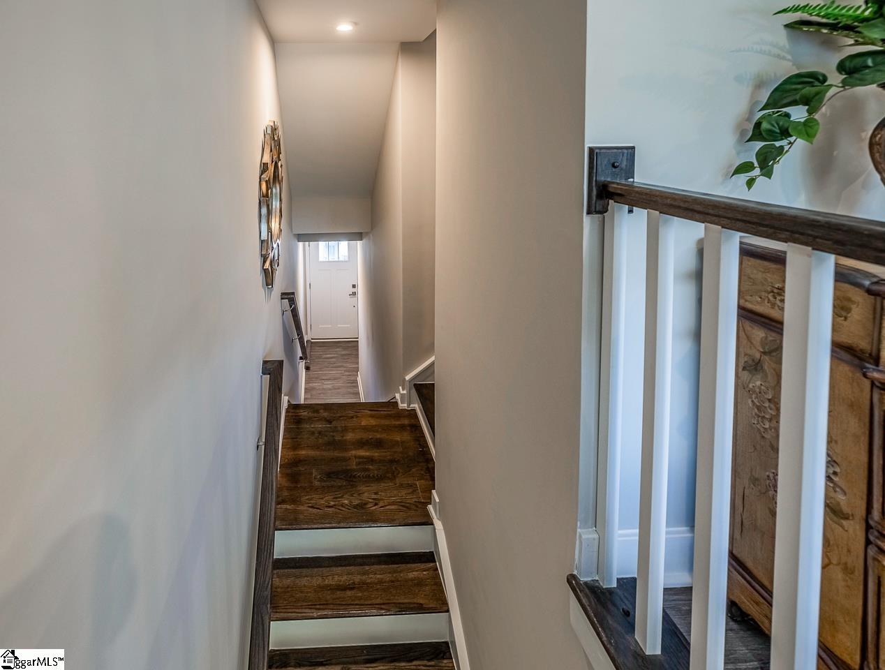 147 Eagle Wood Drive Greenville, SC 29607