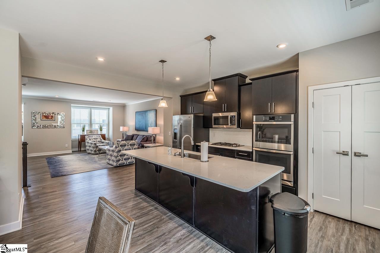 147 Eagle Wood Drive Greenville, SC 29607