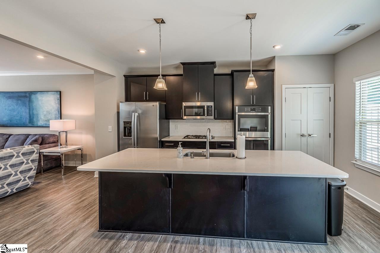 147 Eagle Wood Drive Greenville, SC 29607