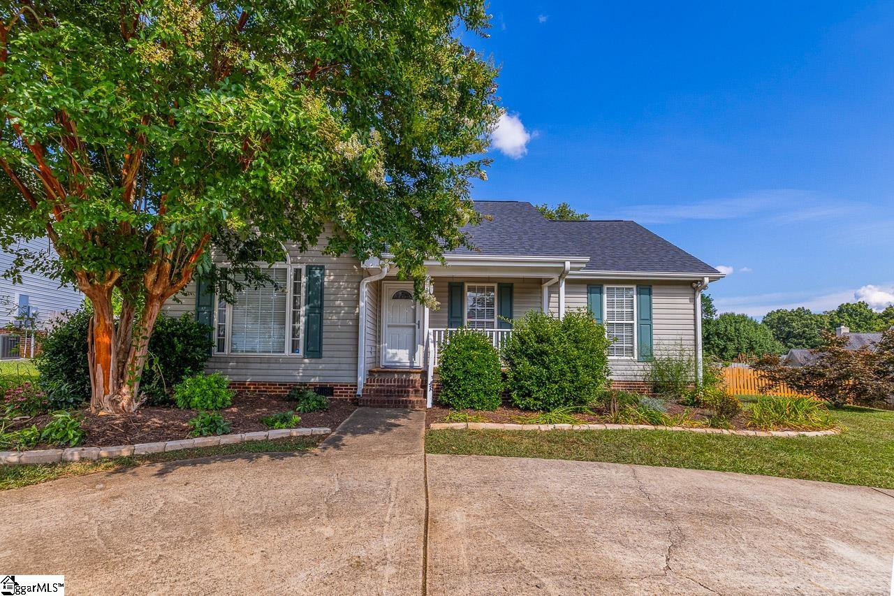 1102 Dunwoody Drive Simpsonville, SC 29681