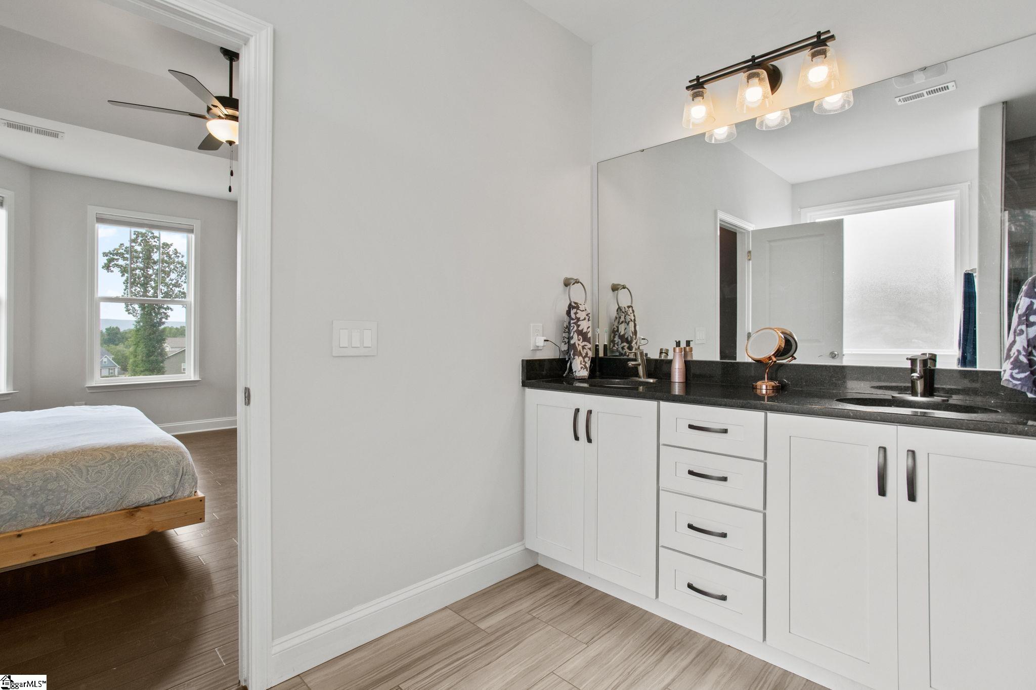 222 Montview Circle Greenville, SC 29617