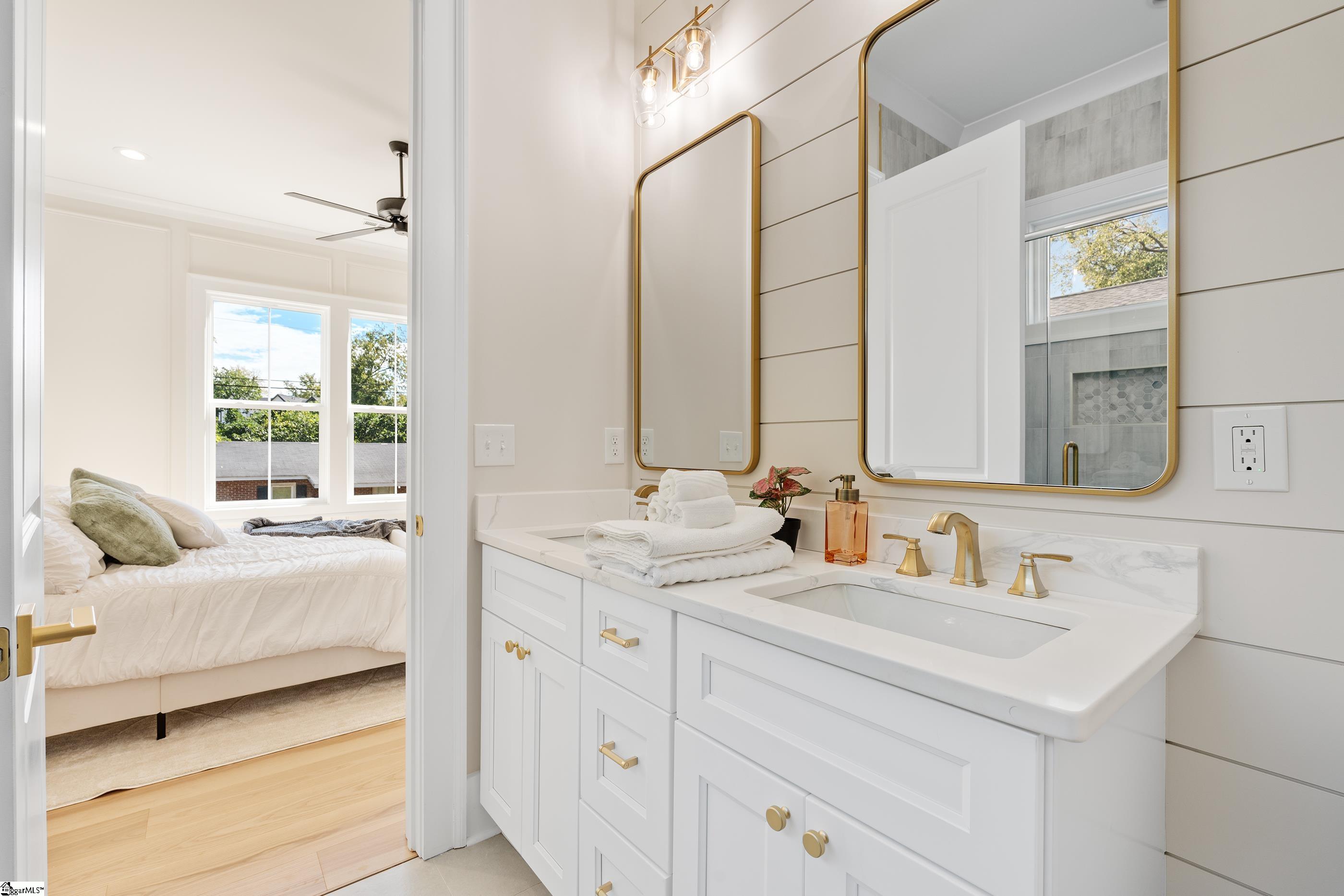 6 Averill Street Greenville, SC 29601