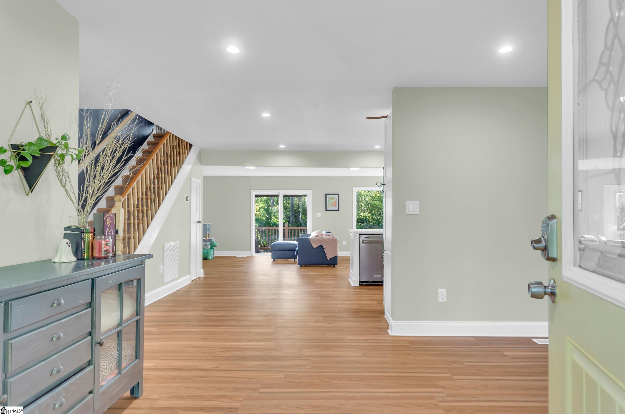327 Pine Drive Piedmont, SC 29673