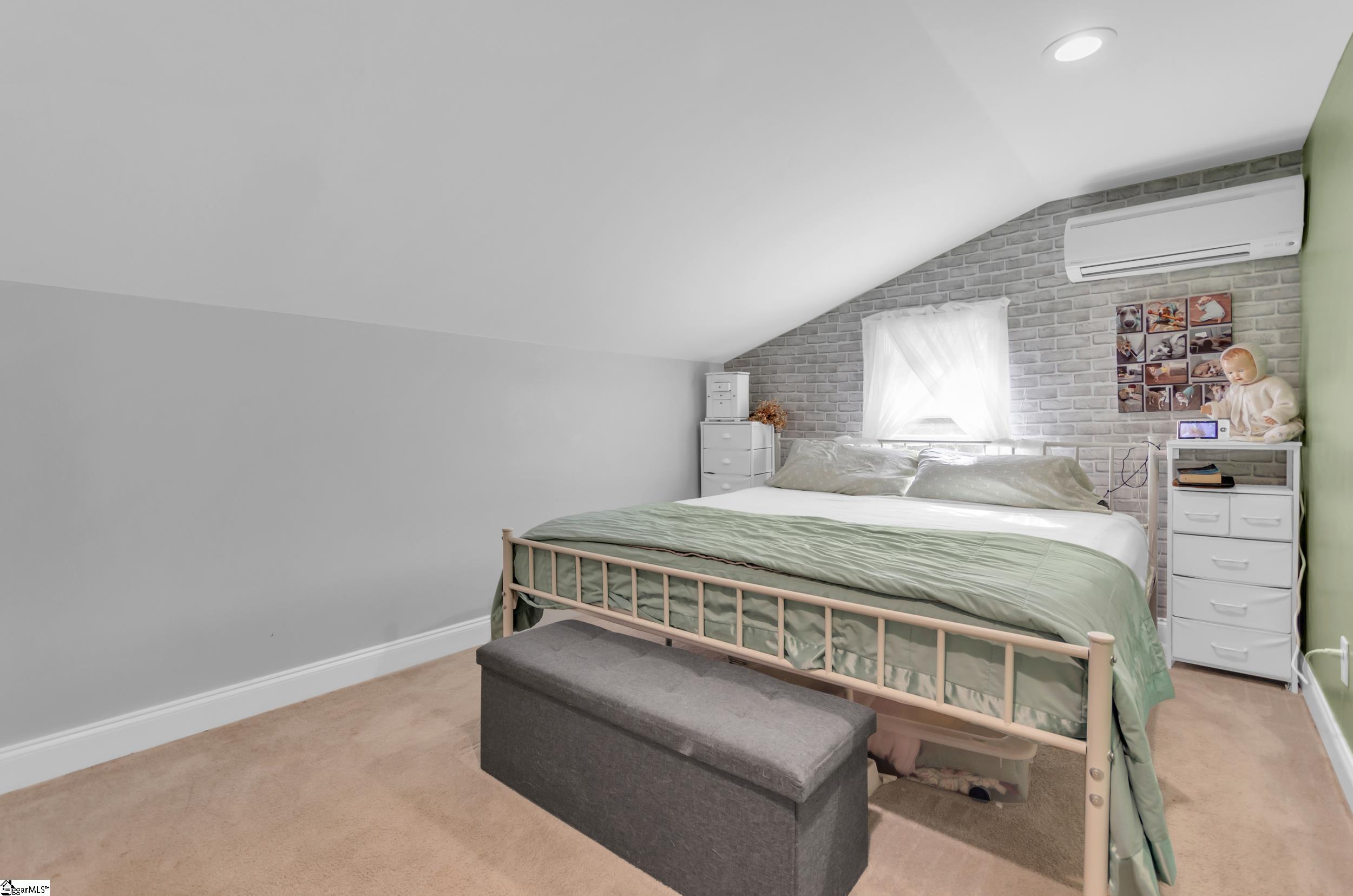 327 Pine Drive Piedmont, SC 29673