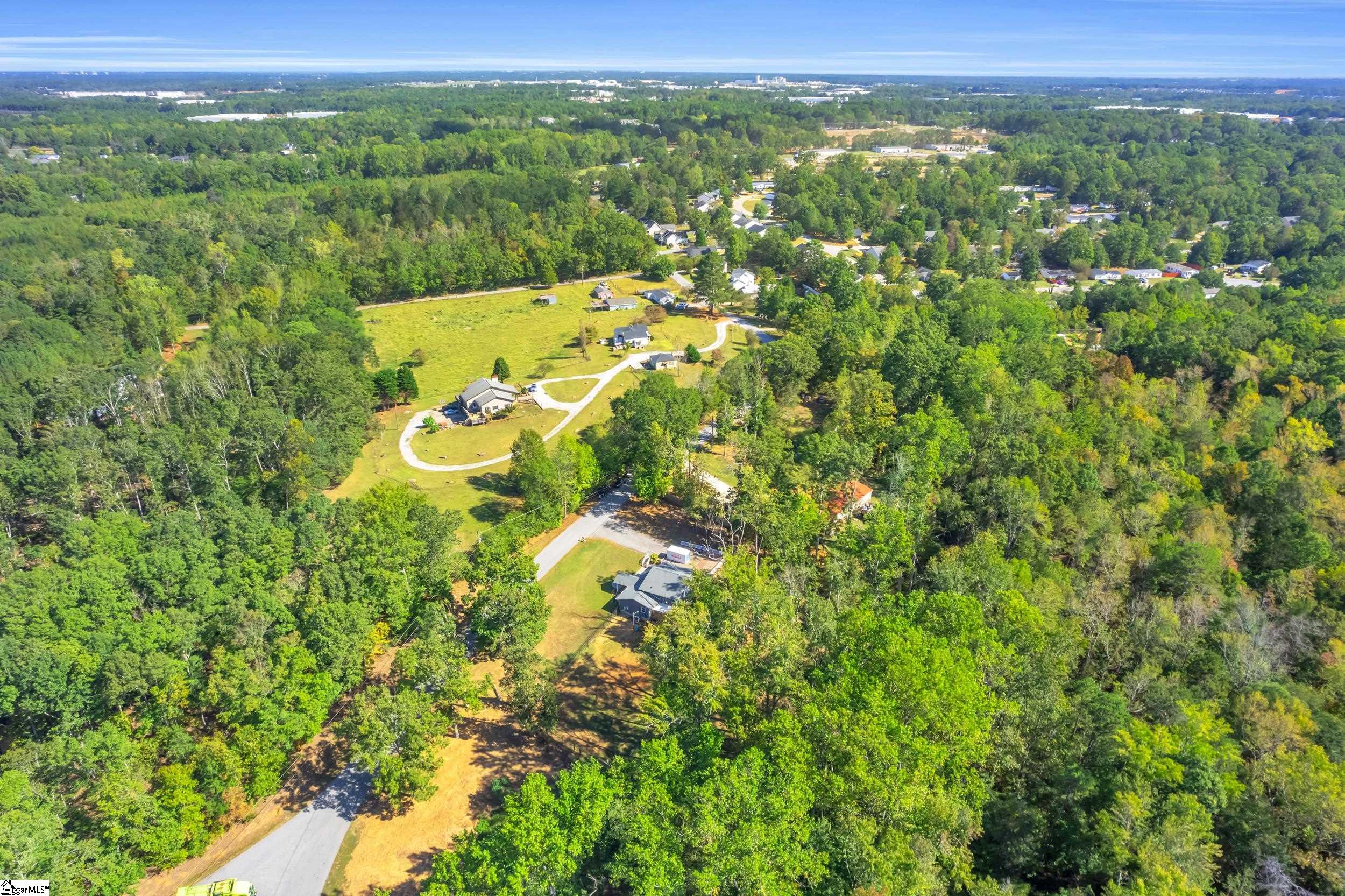 327 Pine Drive Piedmont, SC 29673