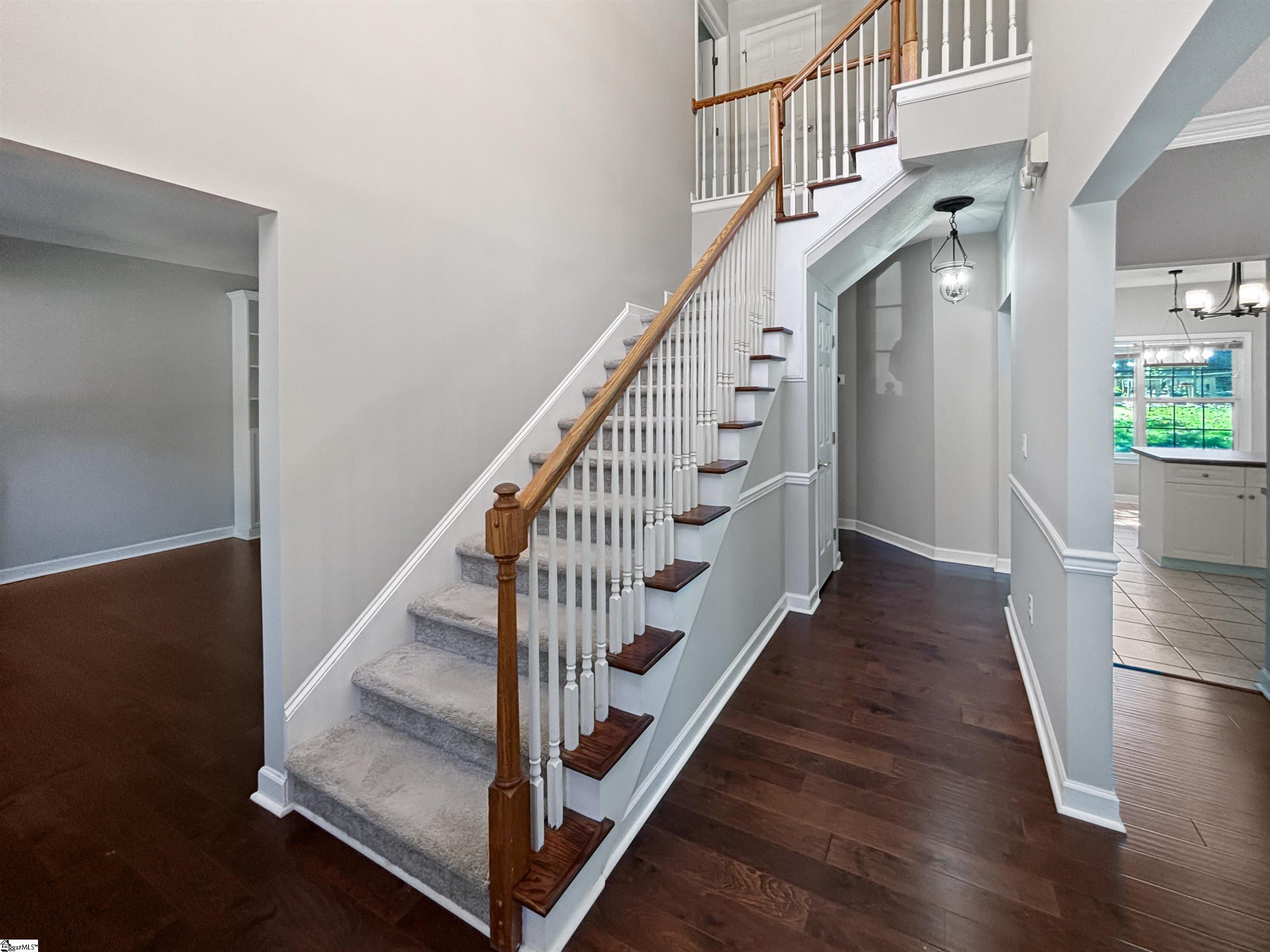 6 Twickenham Drive Greenville, SC 29615