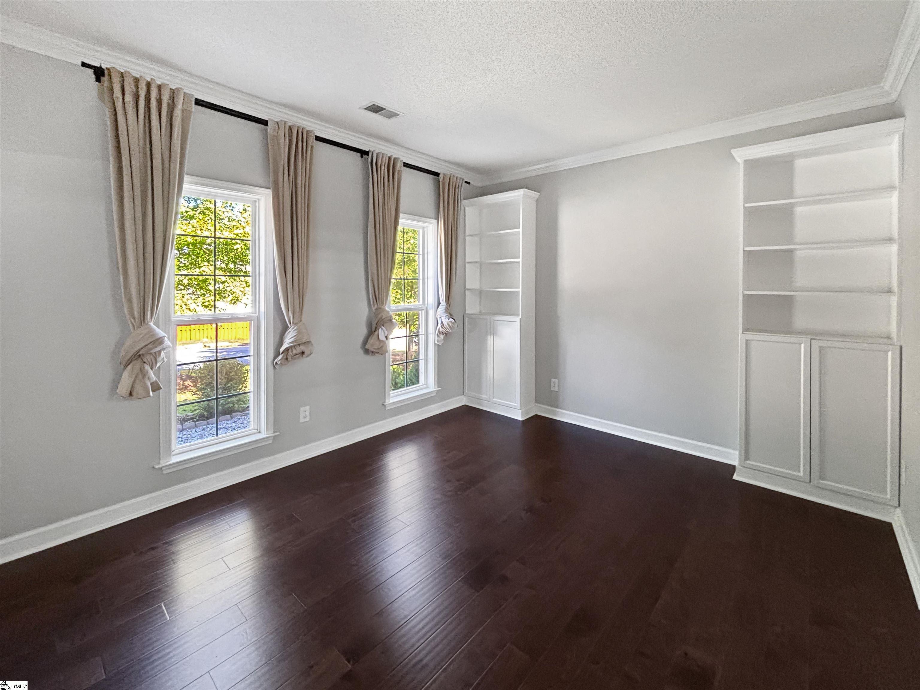 6 Twickenham Drive Greenville, SC 29615