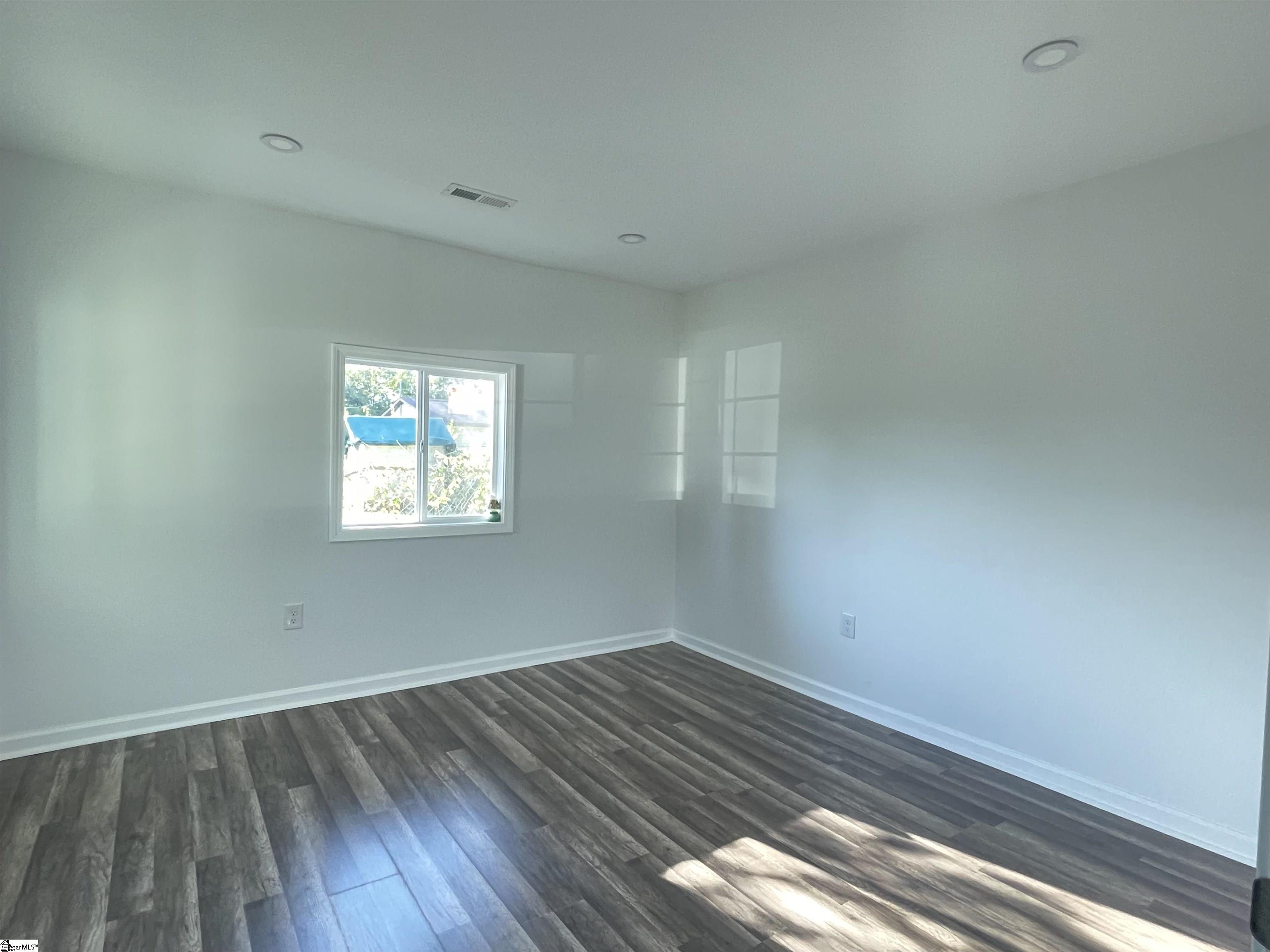 103 Mason Street Clinton, SC 29325