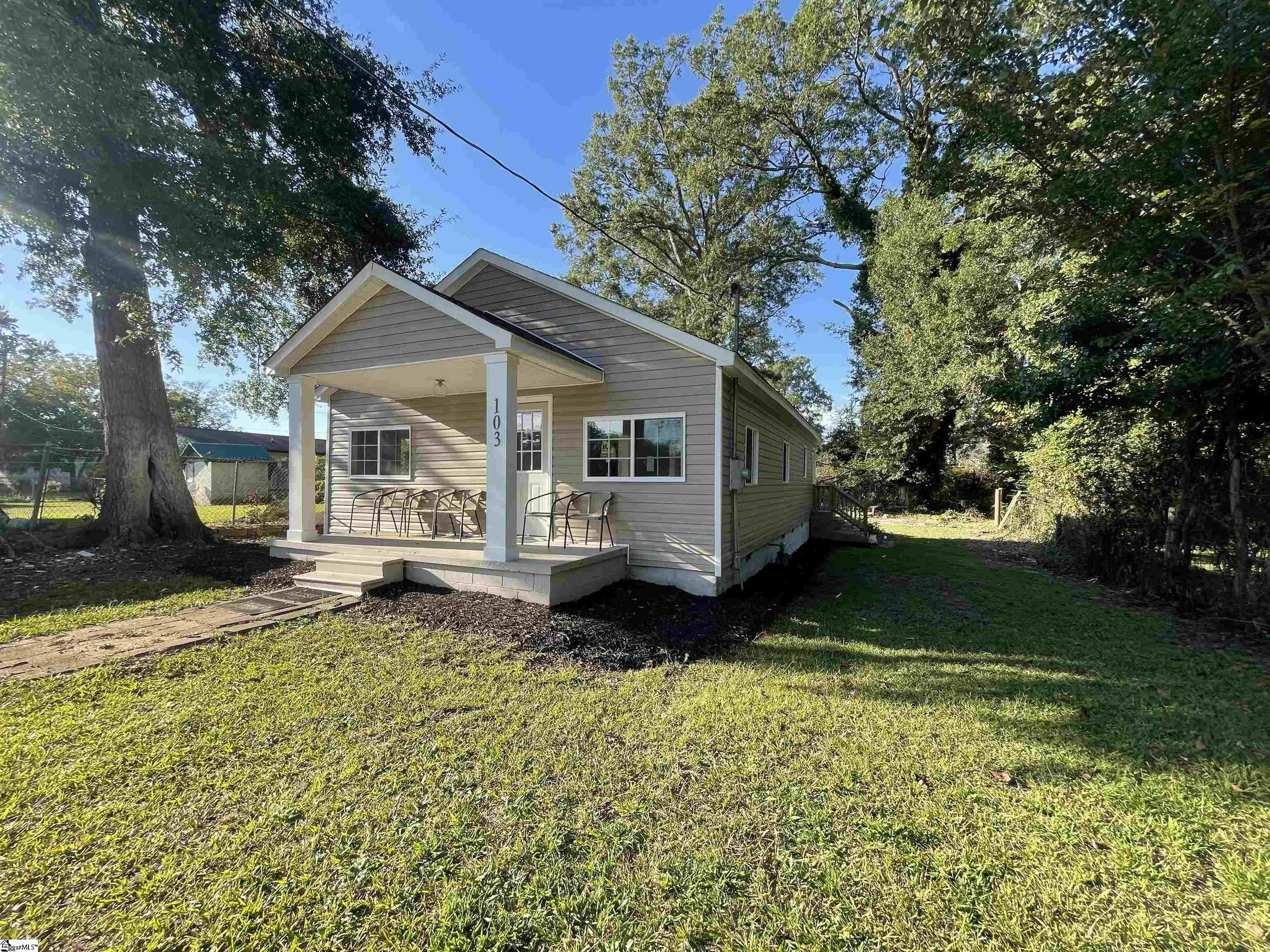 103 Mason Street Clinton, SC 29325