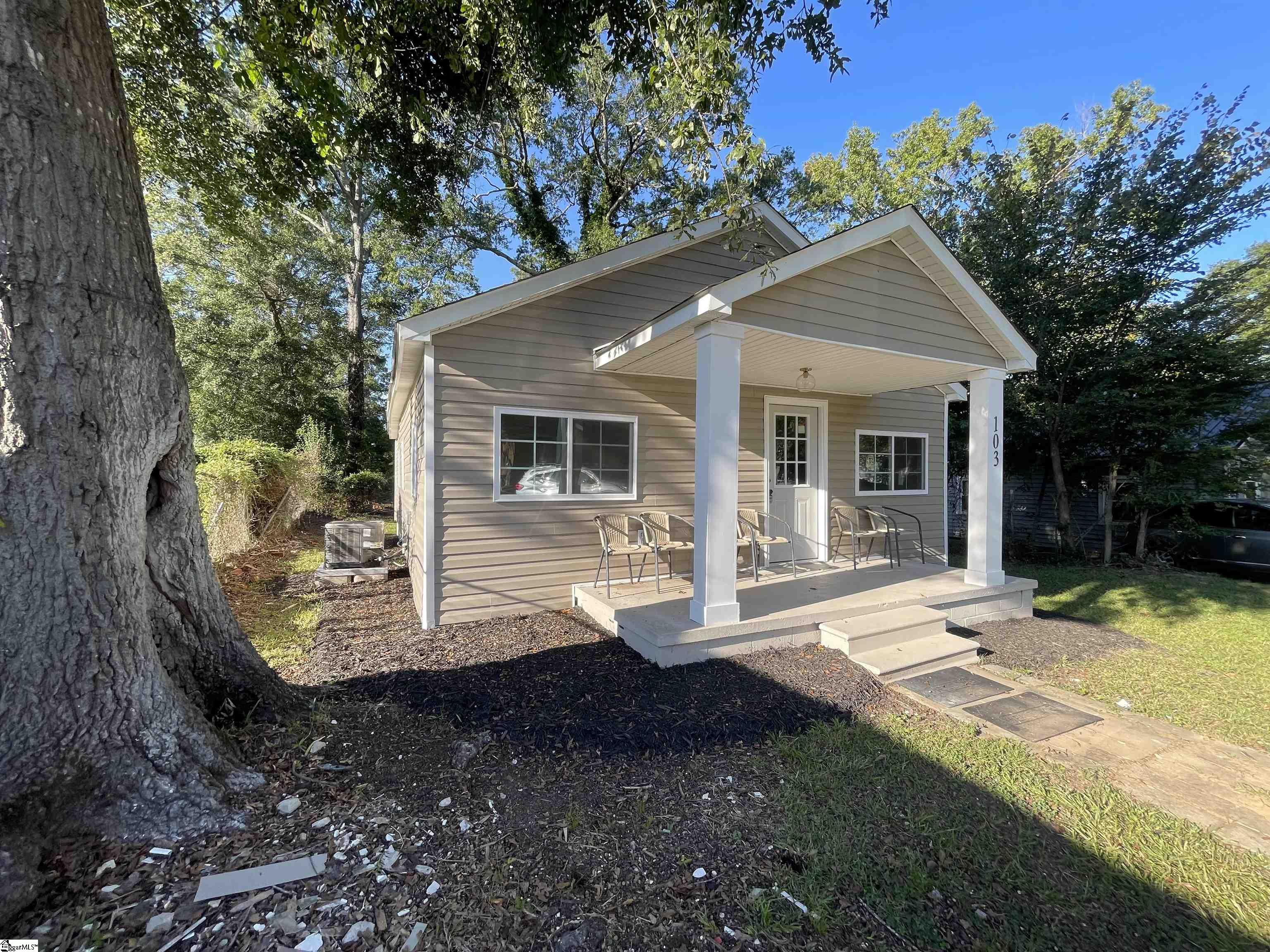 103 Mason Street Clinton, SC 29325