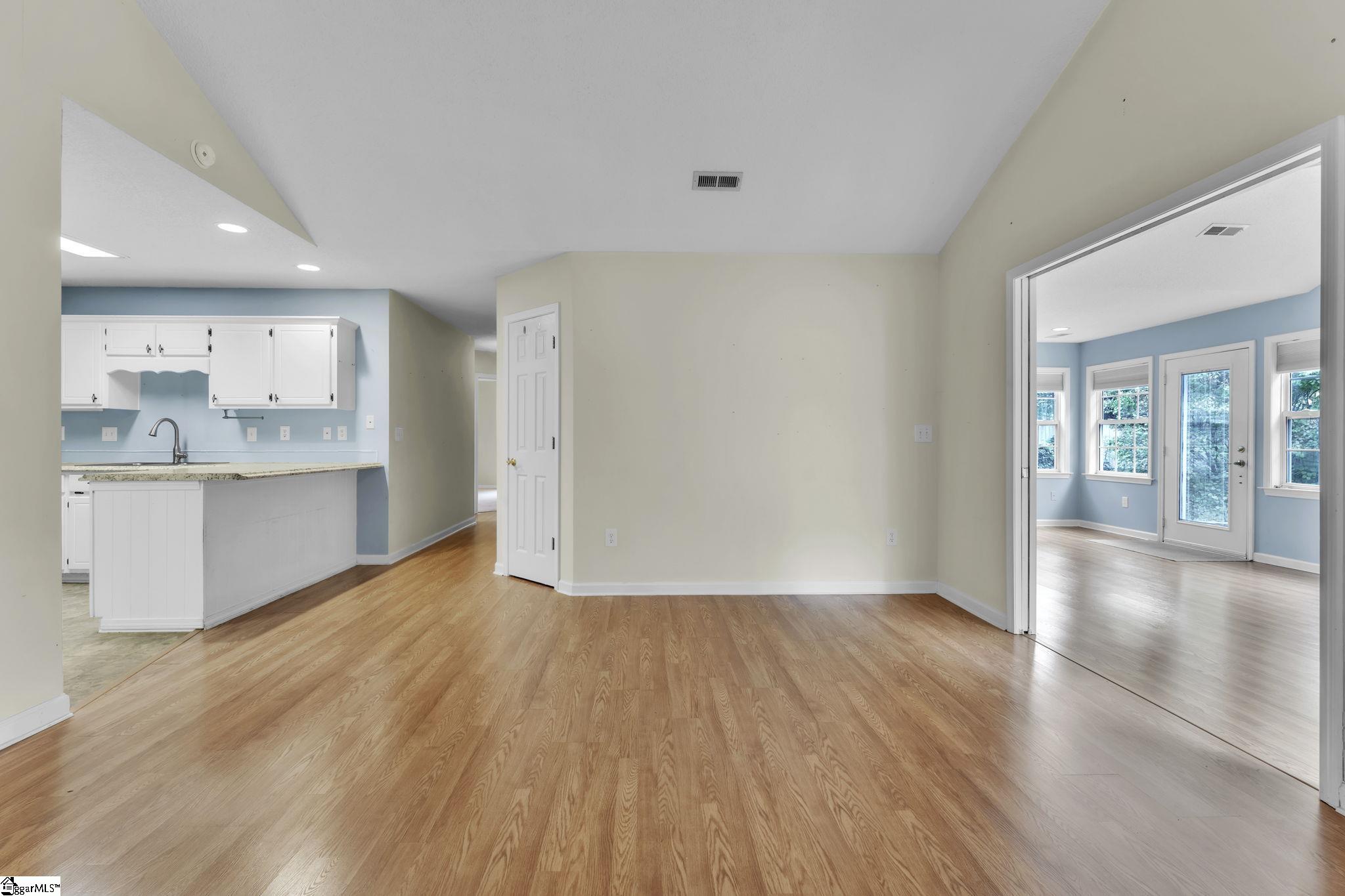 107 Colonial Court Pendelton, SC 29670