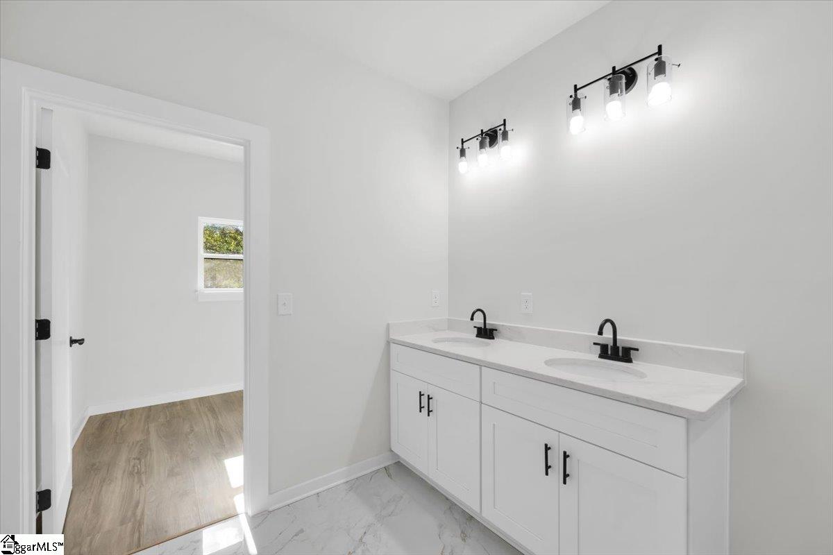 34 Gentry Street Greenville, SC 29611-4034