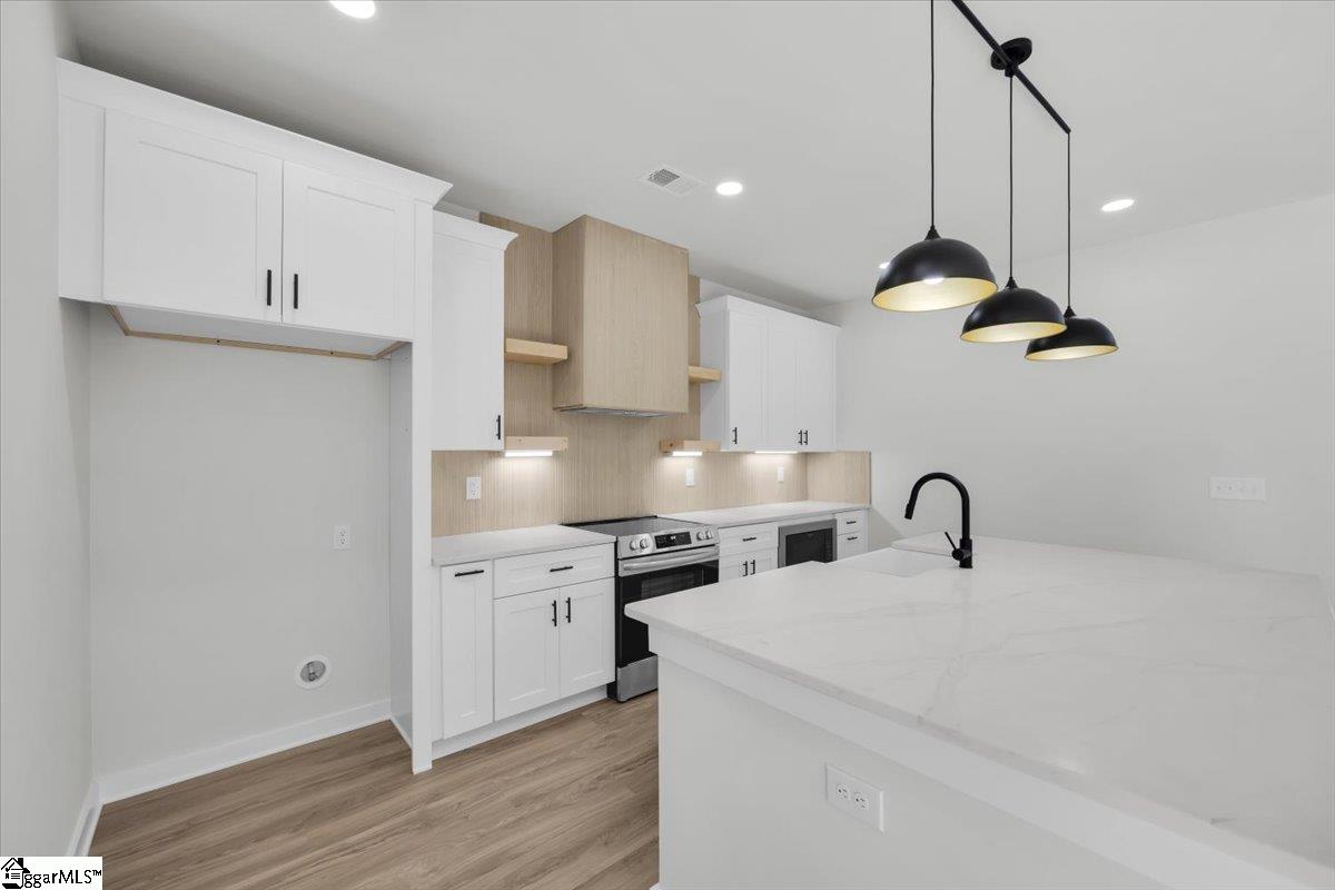 34 Gentry Street Greenville, SC 29611-4034