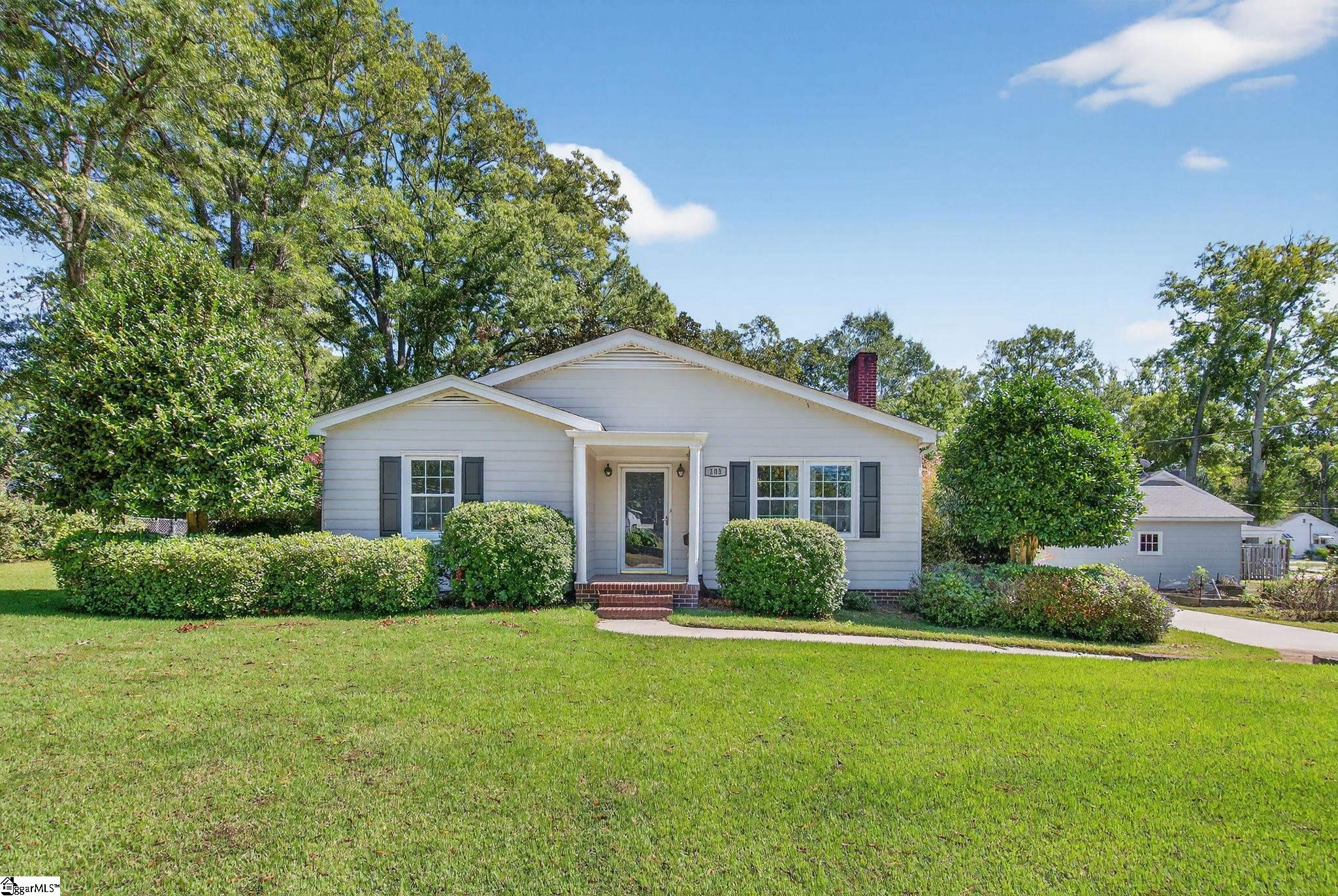 105 S Holland Street Clinton, SC 29325