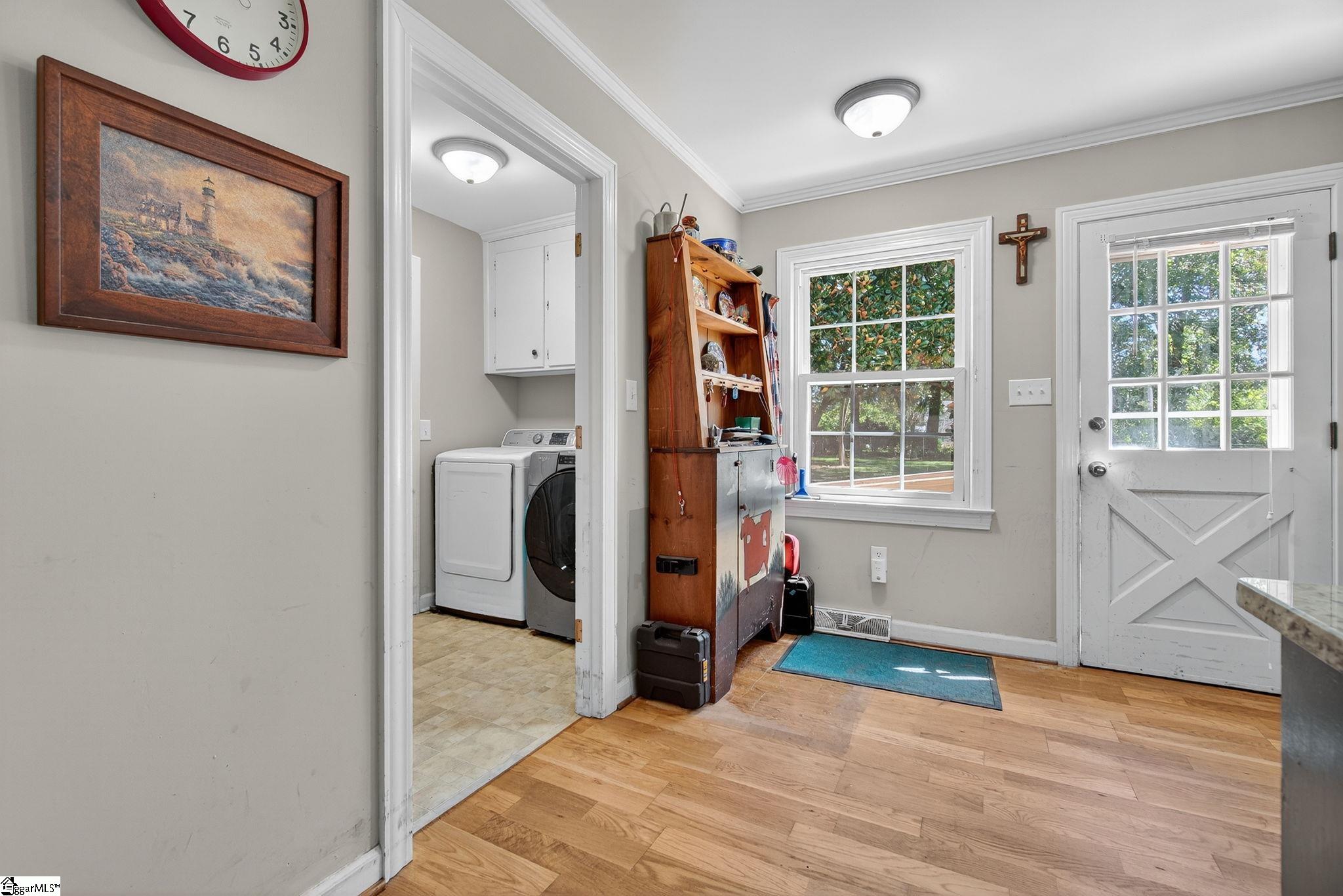 105 S Holland Street Clinton, SC 29325