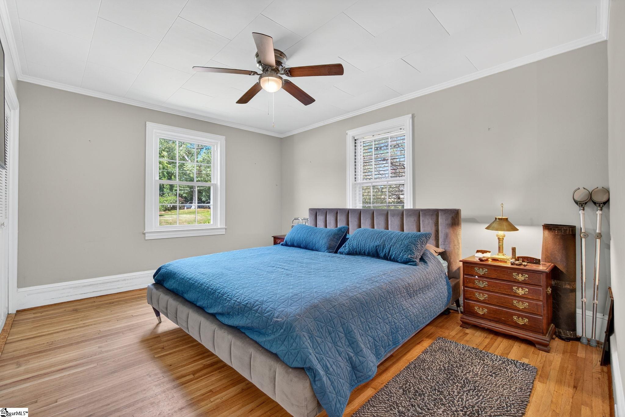 105 S Holland Street Clinton, SC 29325