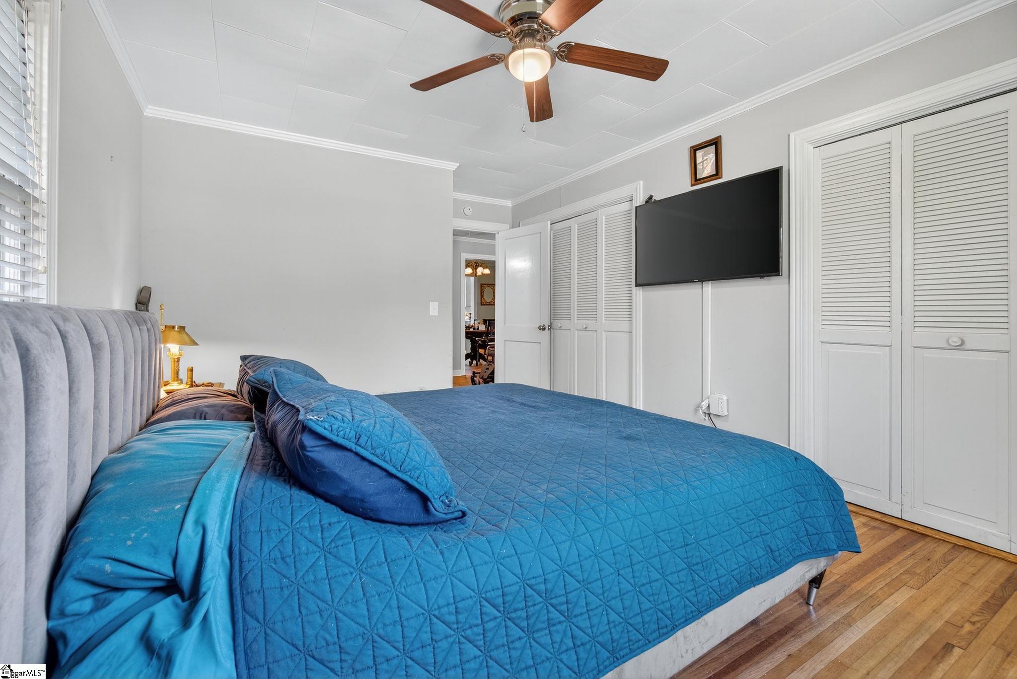 105 S Holland Street Clinton, SC 29325