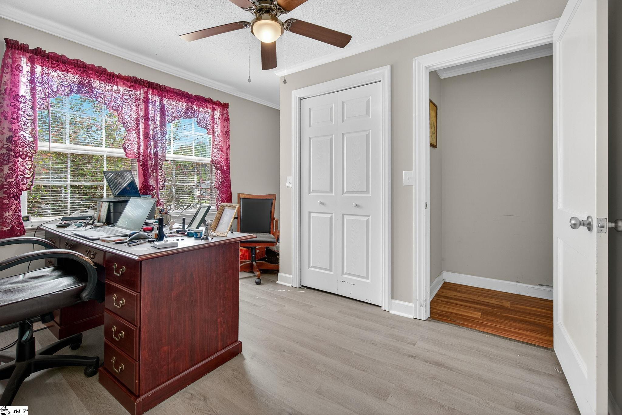 105 S Holland Street Clinton, SC 29325