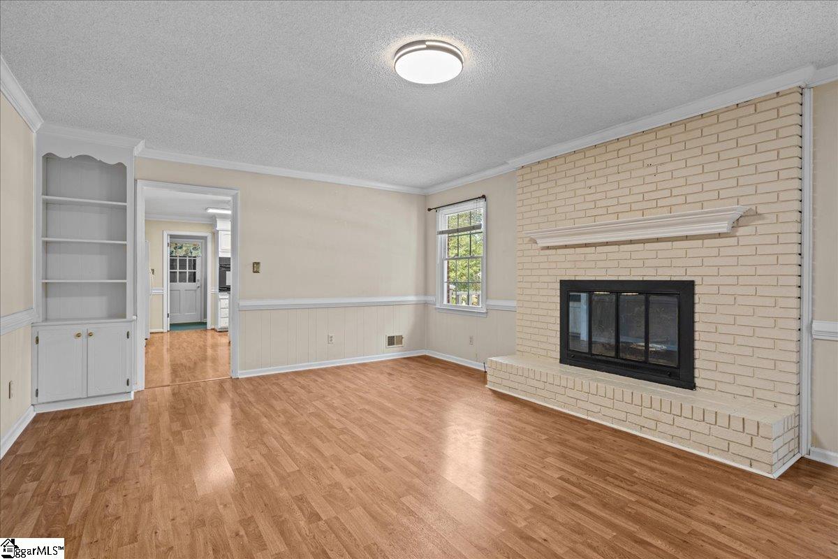 505 Cambridge Drive Spartanburg, SC 29301