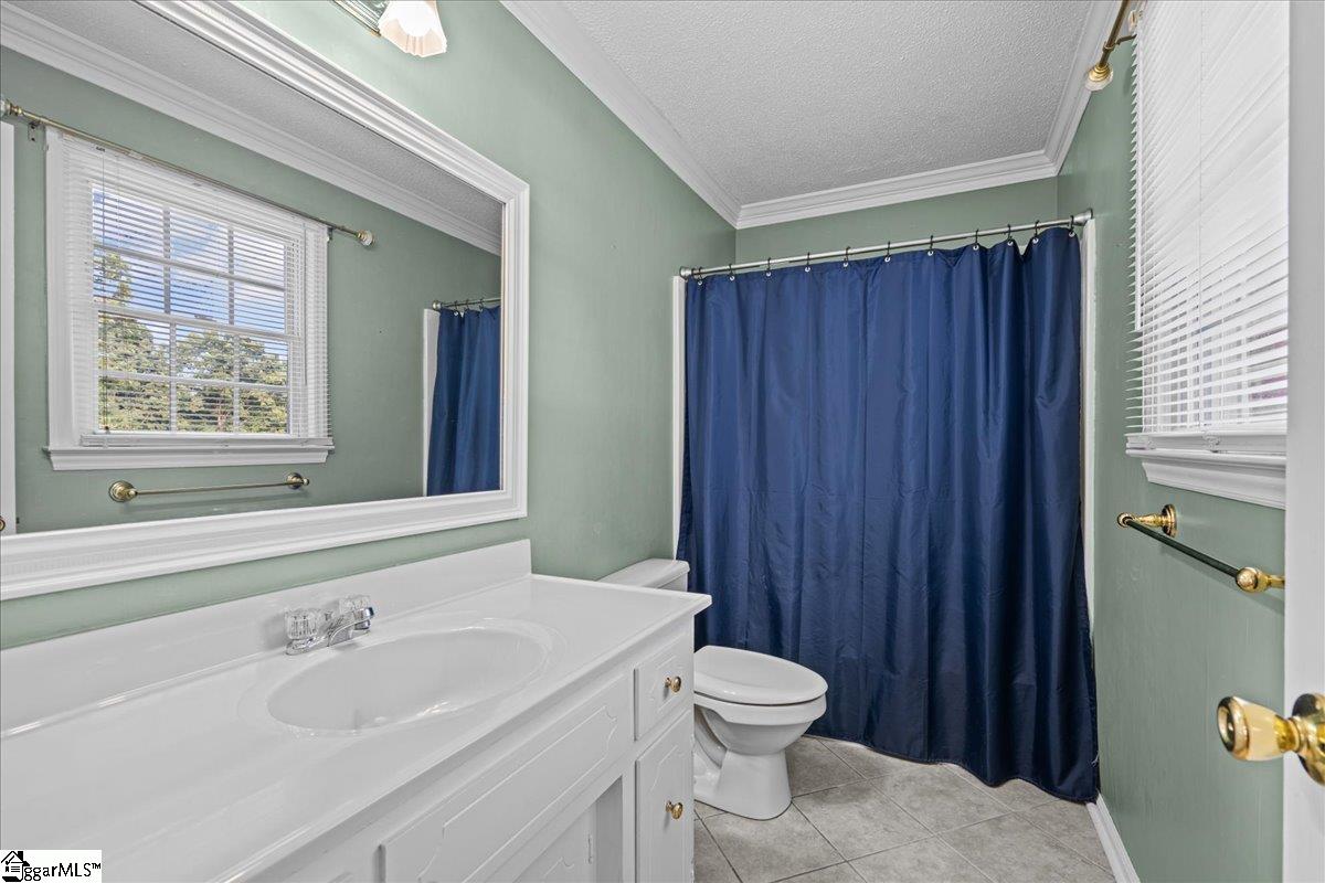 505 Cambridge Drive Spartanburg, SC 29301